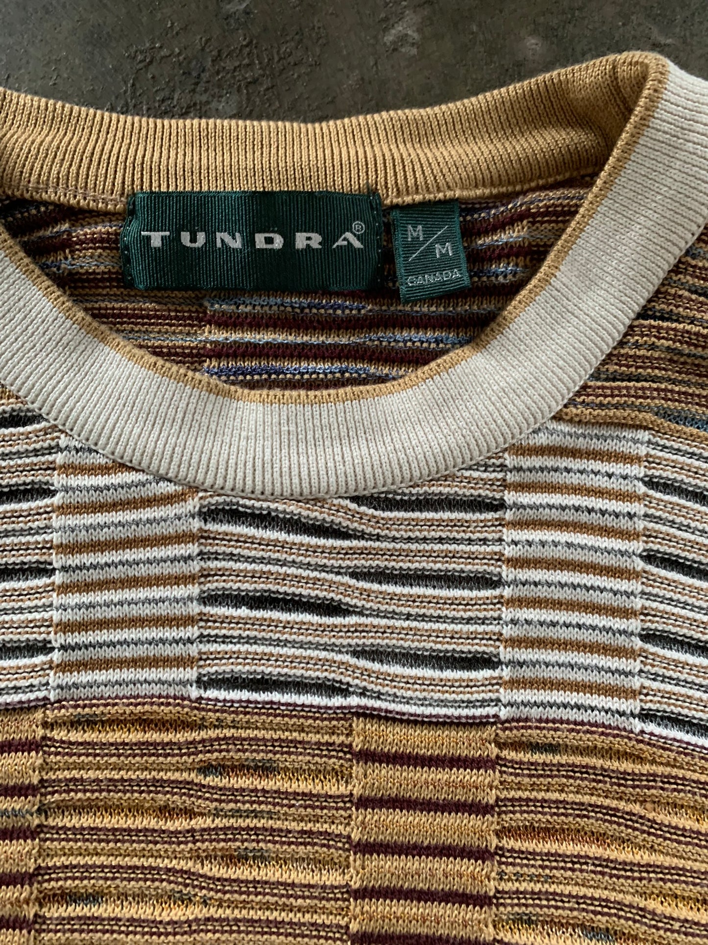 (M/L) 90’s Tundra 3D Textured Knit