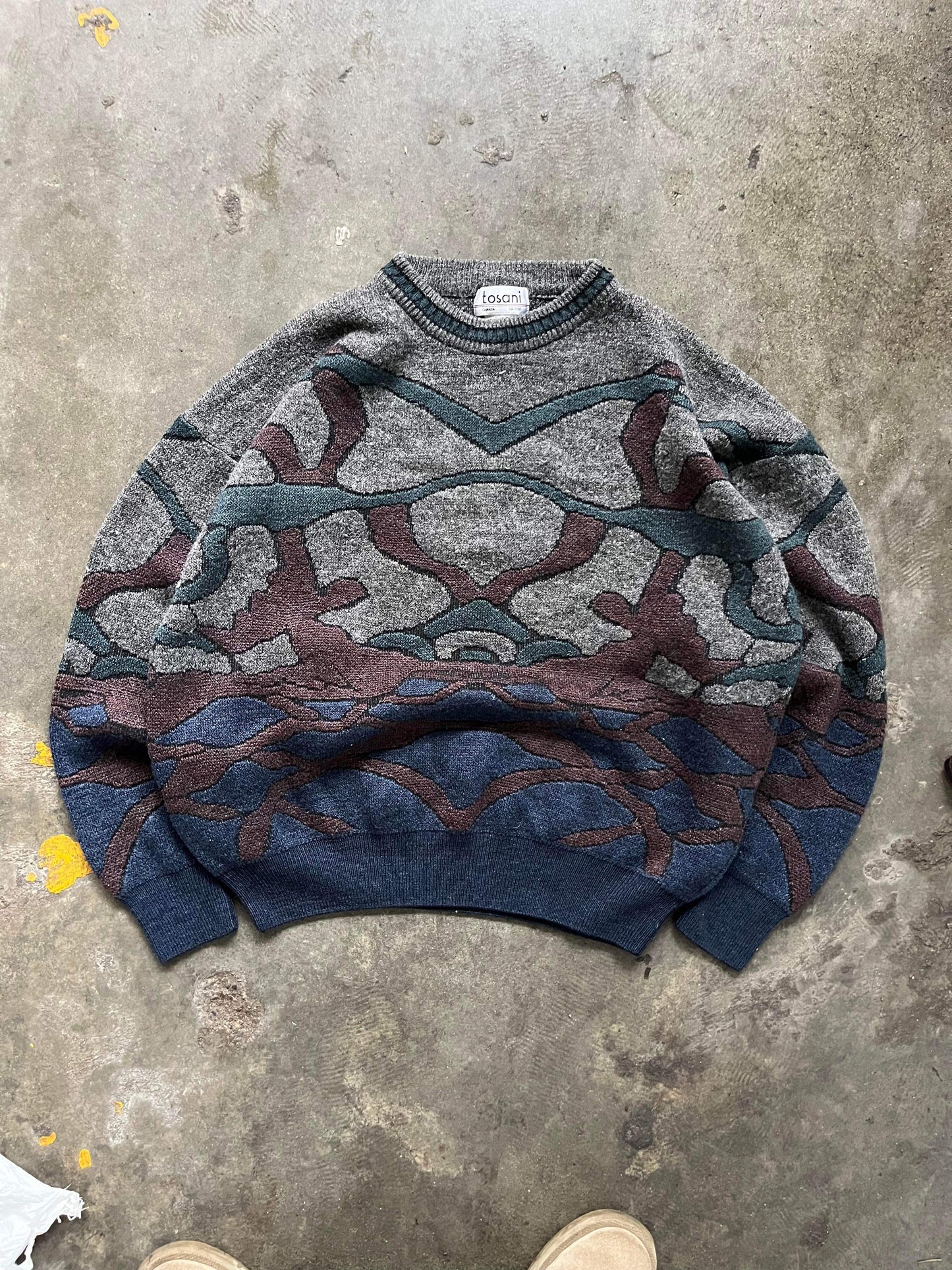 (L) Vintage Textured Abstract Knit