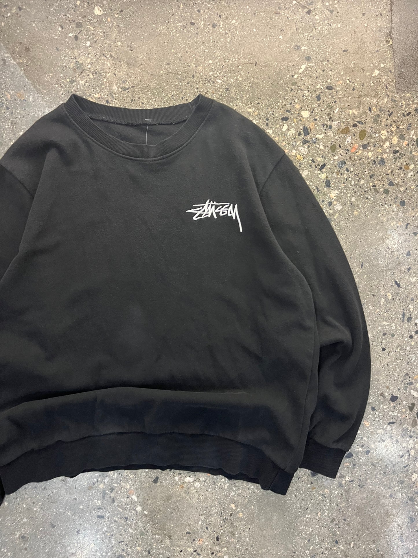 (M) Stussy Classic Script Side Big Patch Crewneck