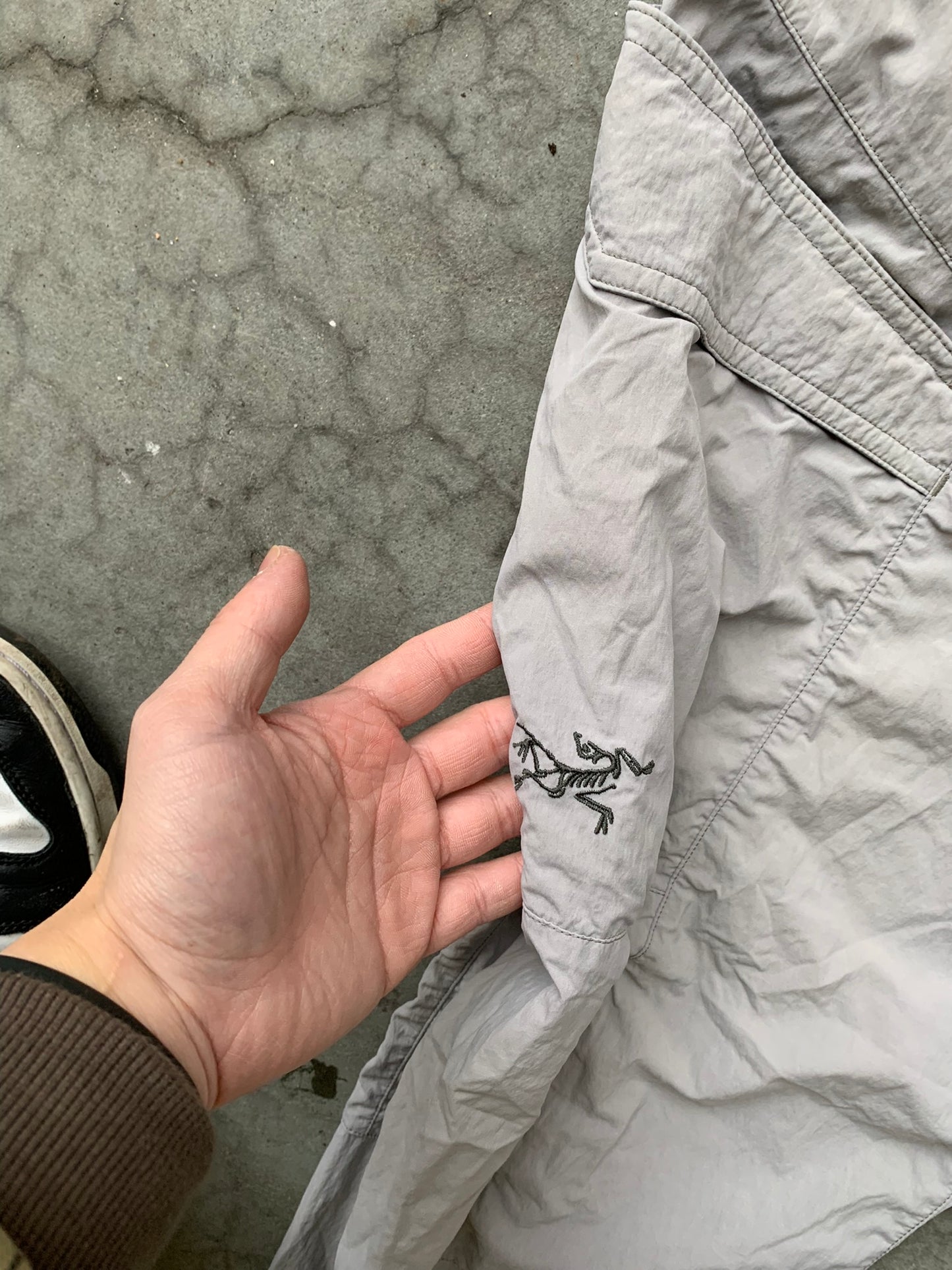 (33”) Arc’teryx Nylon Pants