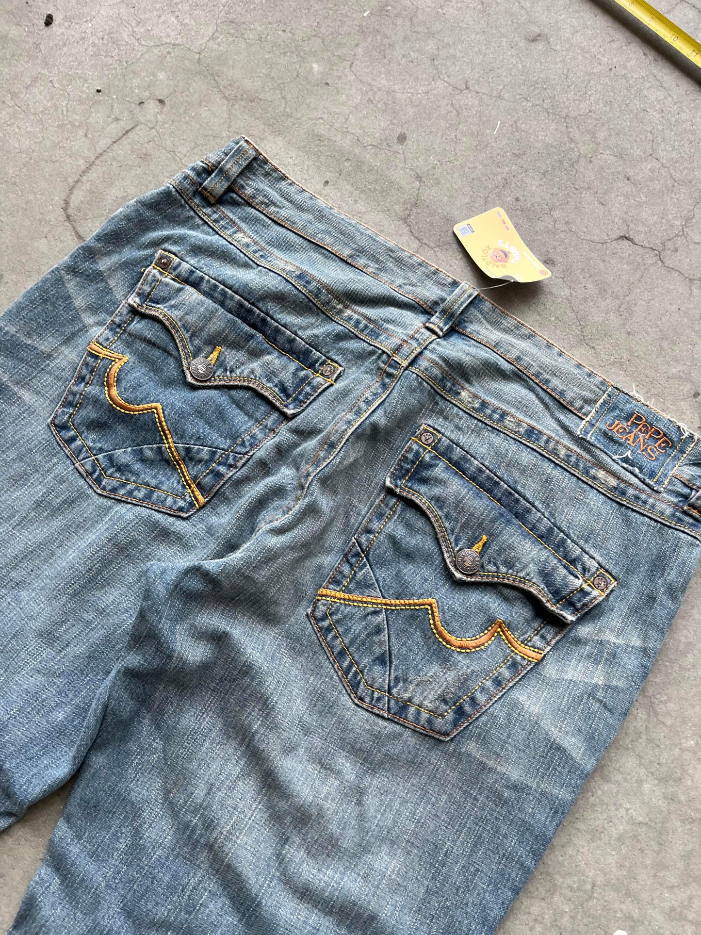 (42”) Y2K Baggy Pepe Jeans