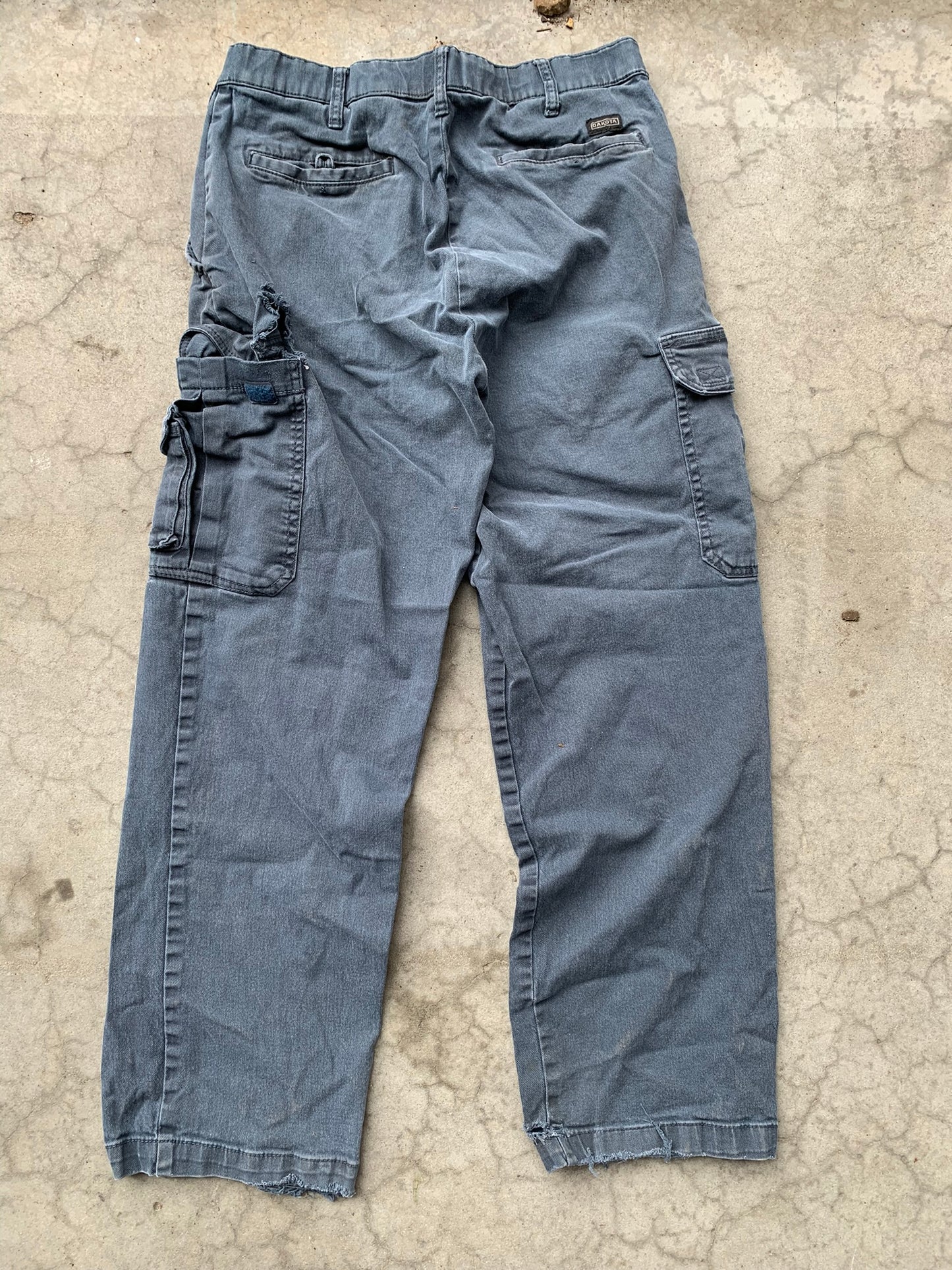 (34”) Vintage Distressed Dakota Cargos