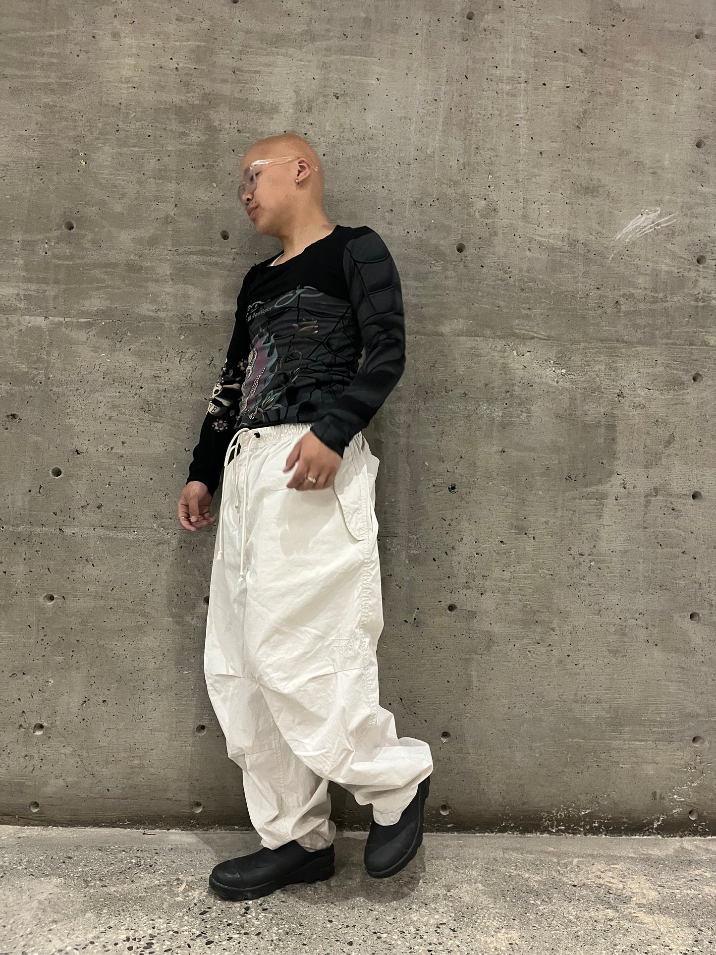 (30”) Stussy White Parachute Pants