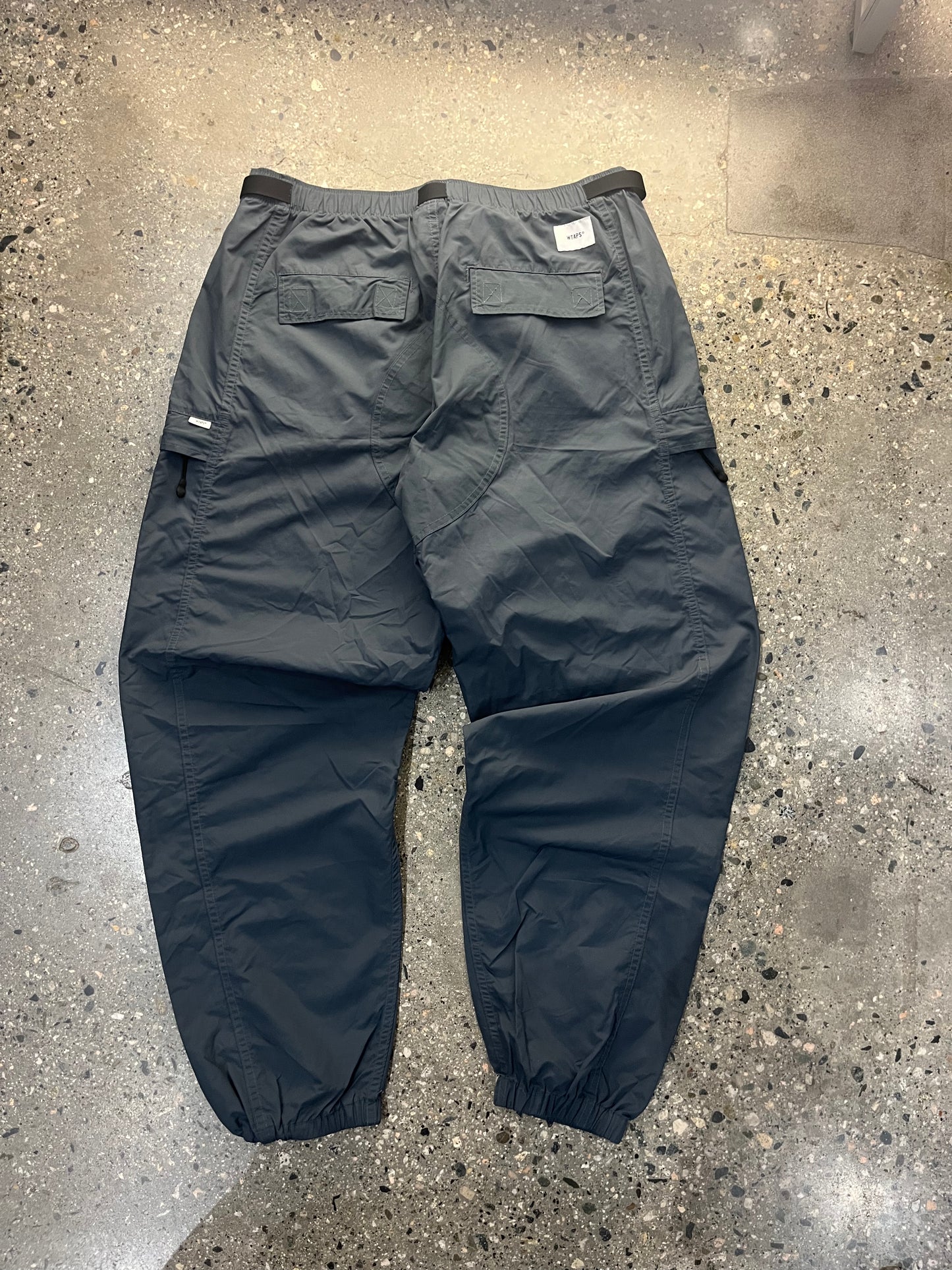 (L) WTAPS belt Strap Pocketed Cargo Pants