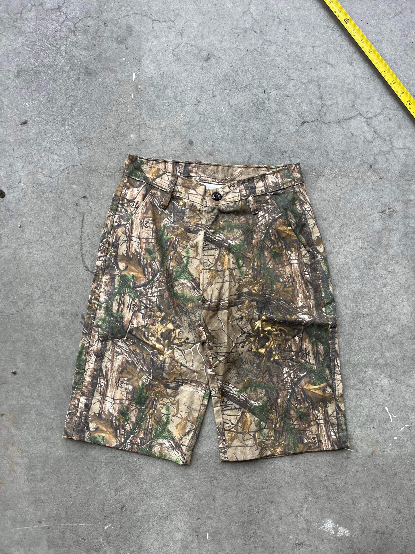 (25”) Real Tree Shorts