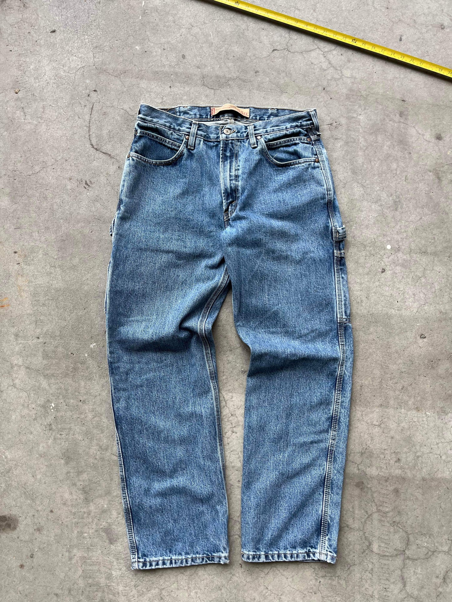 (34”) Levi Carpenter Jeans