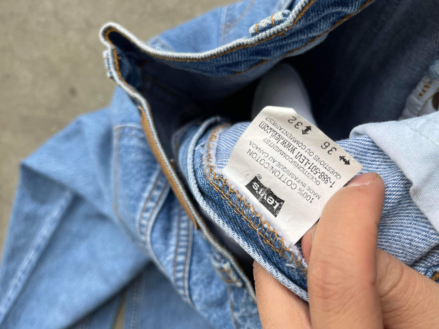 (36”) 90’s Levi’s Orange Tabs