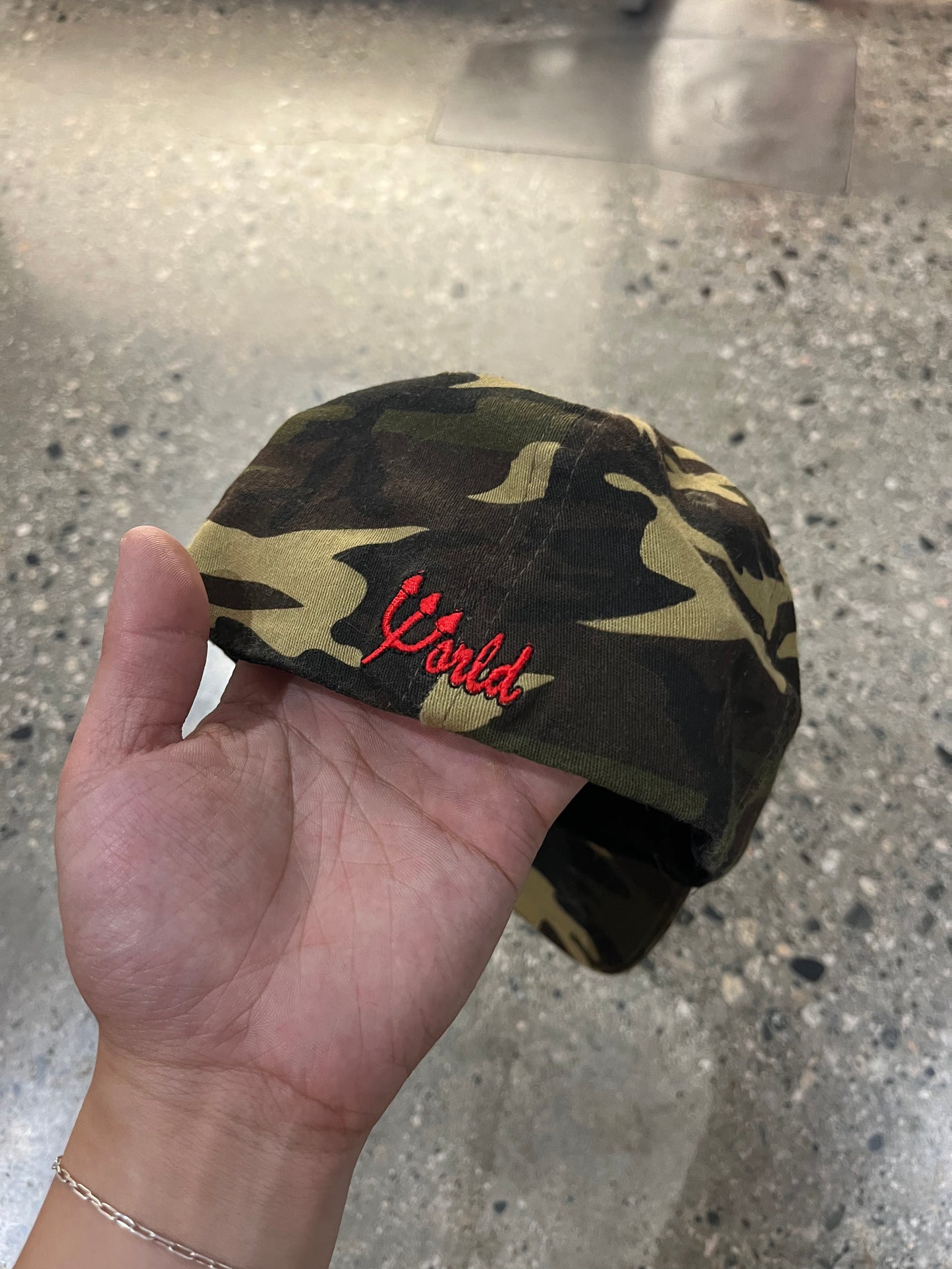 (S) 00's World Industries Logo Patch Camo Baseball Hat