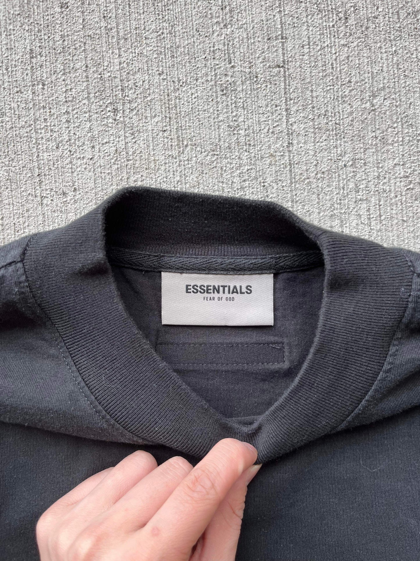 (M/L) Essentials FOG TEE