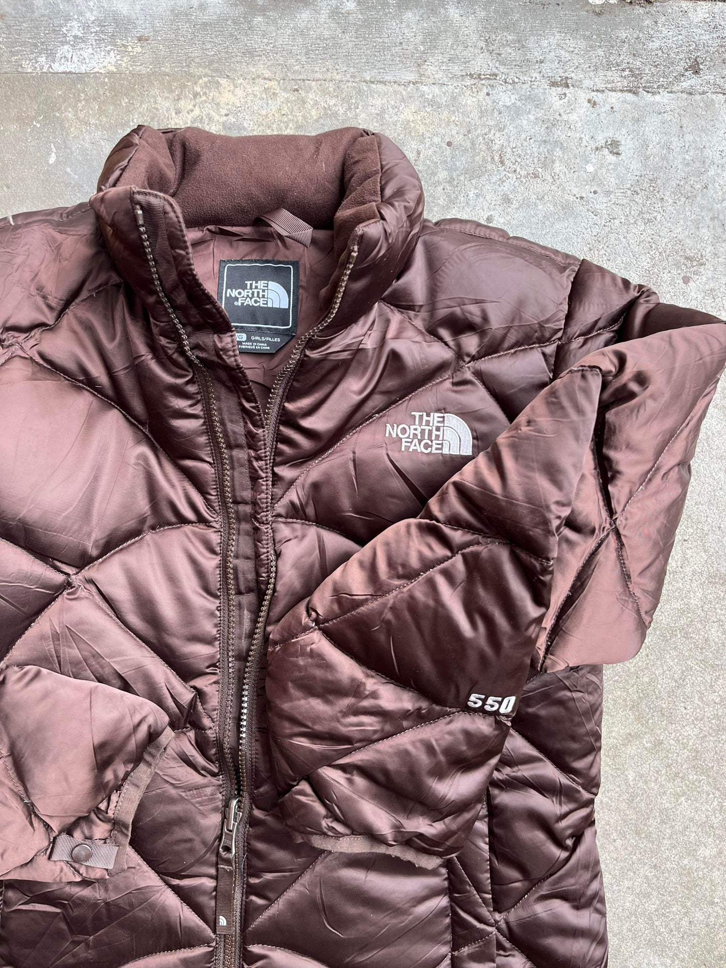 (S) The North Face 550 Choc Puffer