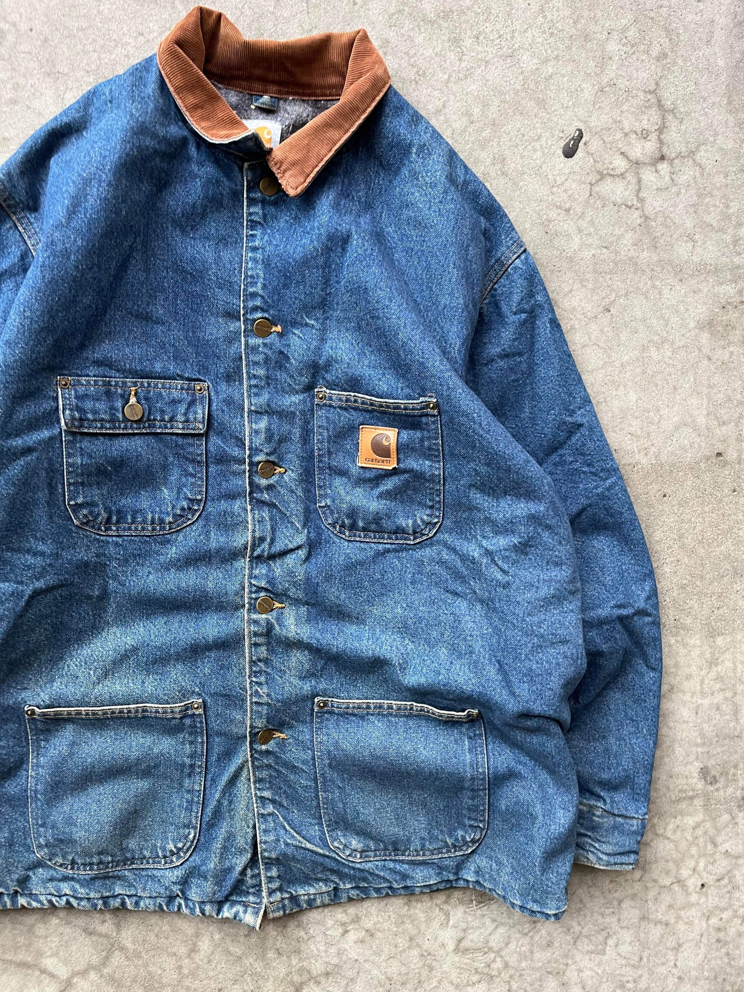 (XL/2X) Vintage Carhartt Denim Chore Jacket