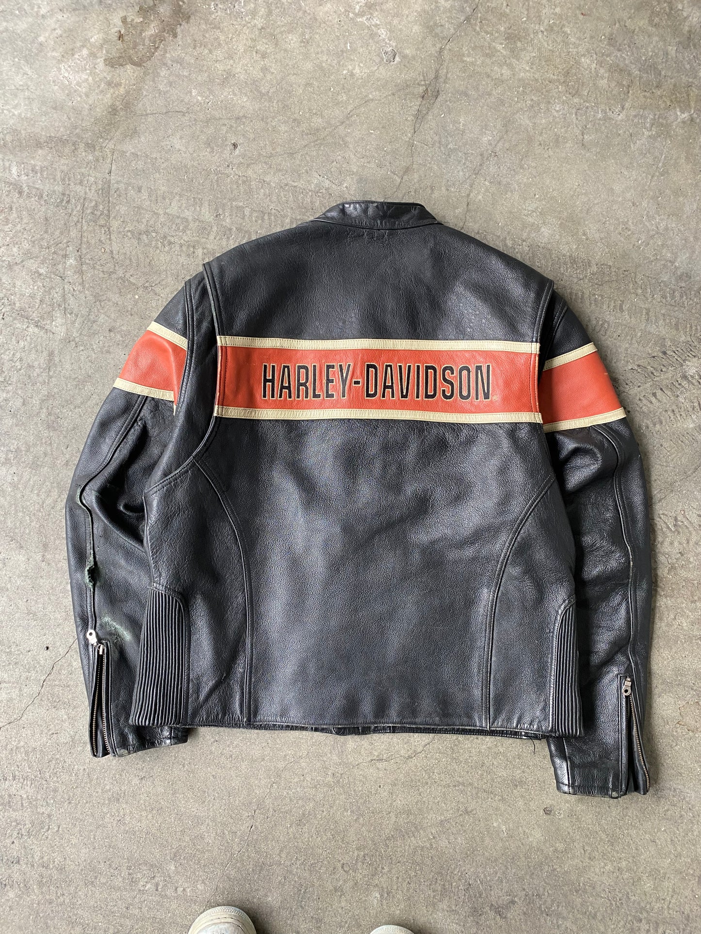 (XL)  Harley Davidson Genuine Leather Jacket