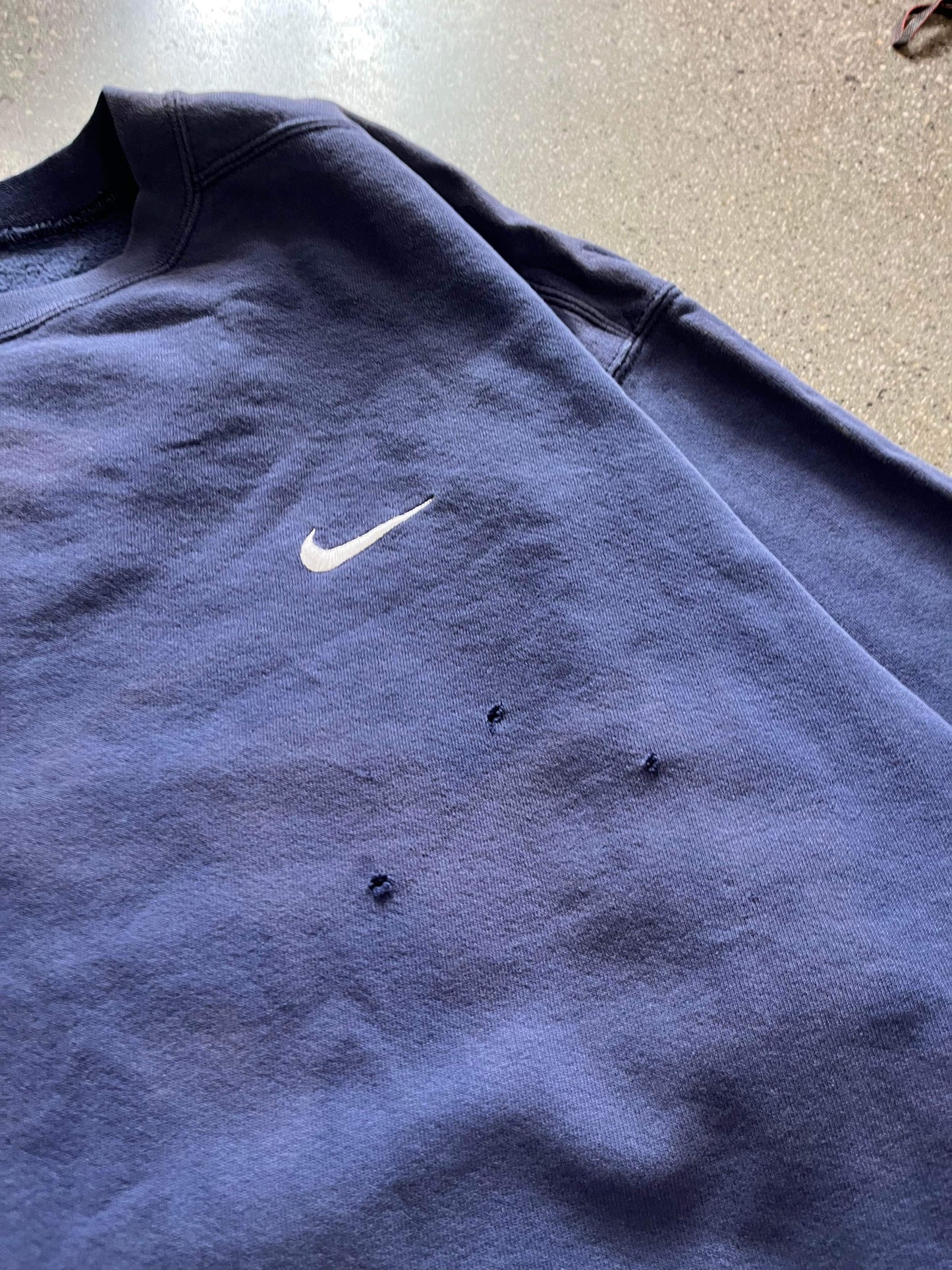 (2X) 90’s Nike Distressed Crewneck