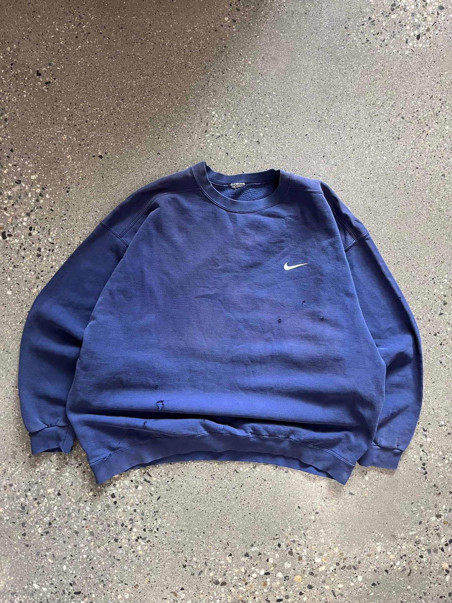 (2X) 90’s Nike Distressed Crewneck