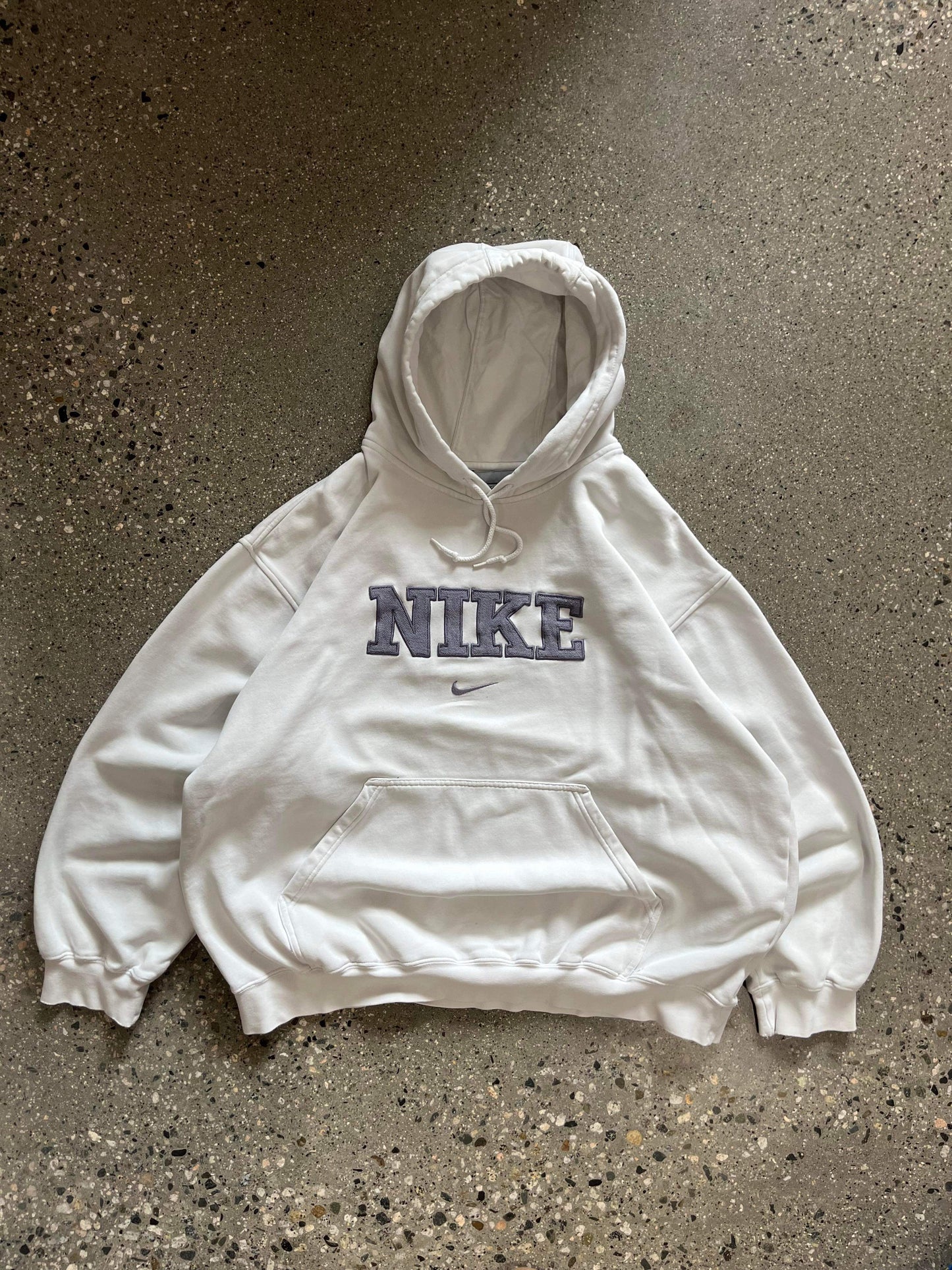 (XL/2X) 00’s Nike Script Swoosh Hoodie