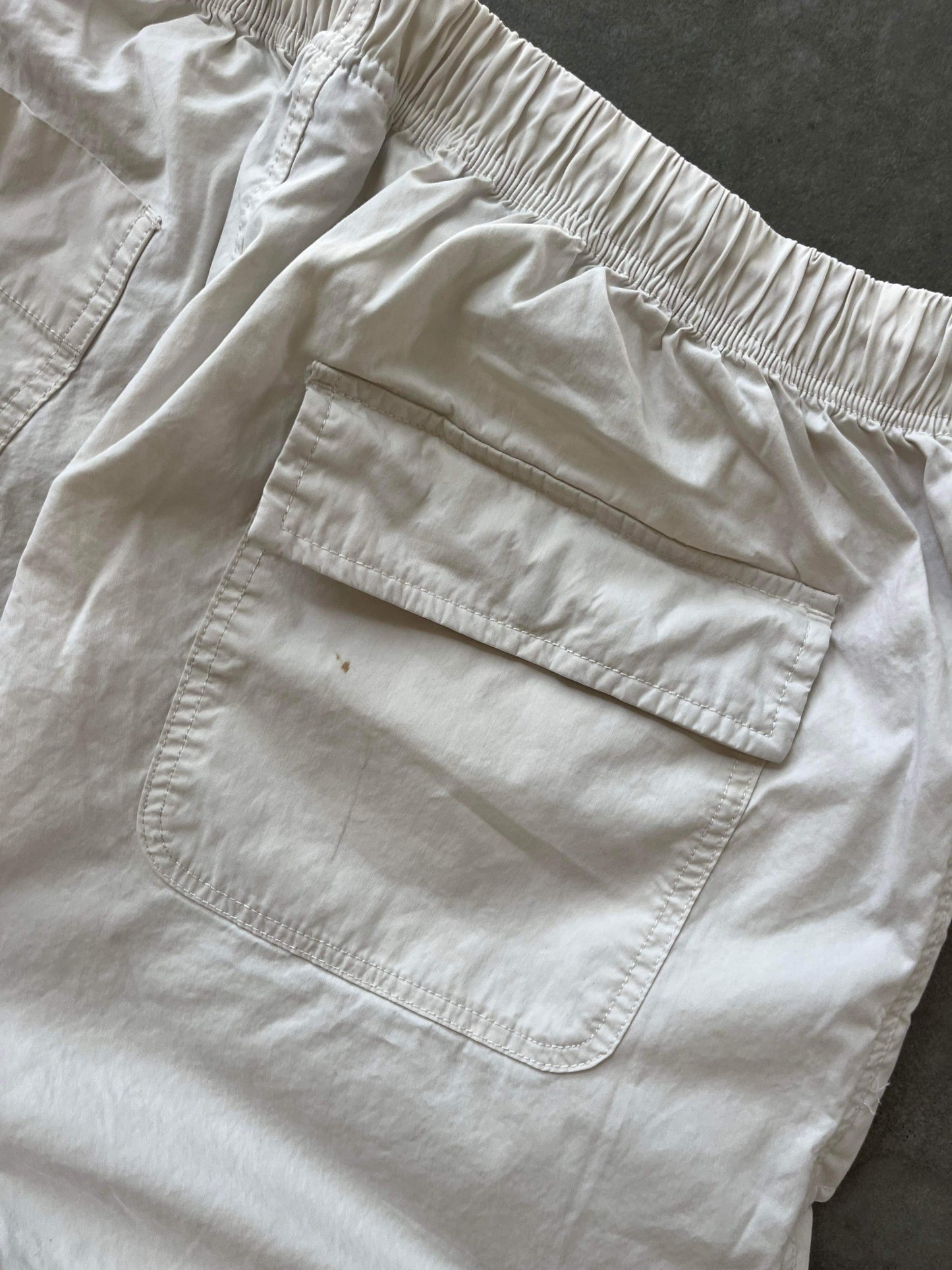 (30”) Stussy White Parachute Pants