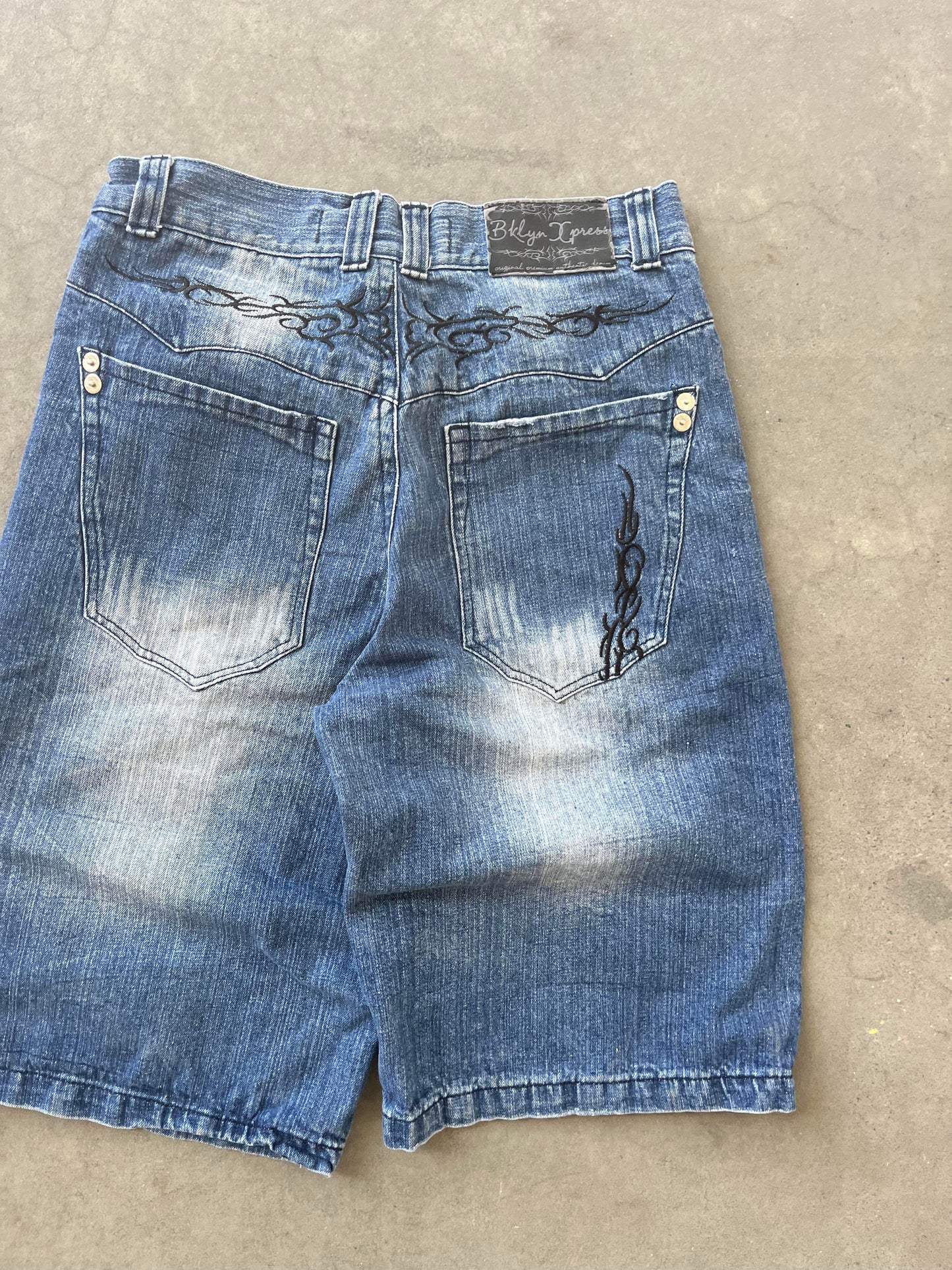 (34”) Brooklyn Xpress Y2K Baggy Jorts