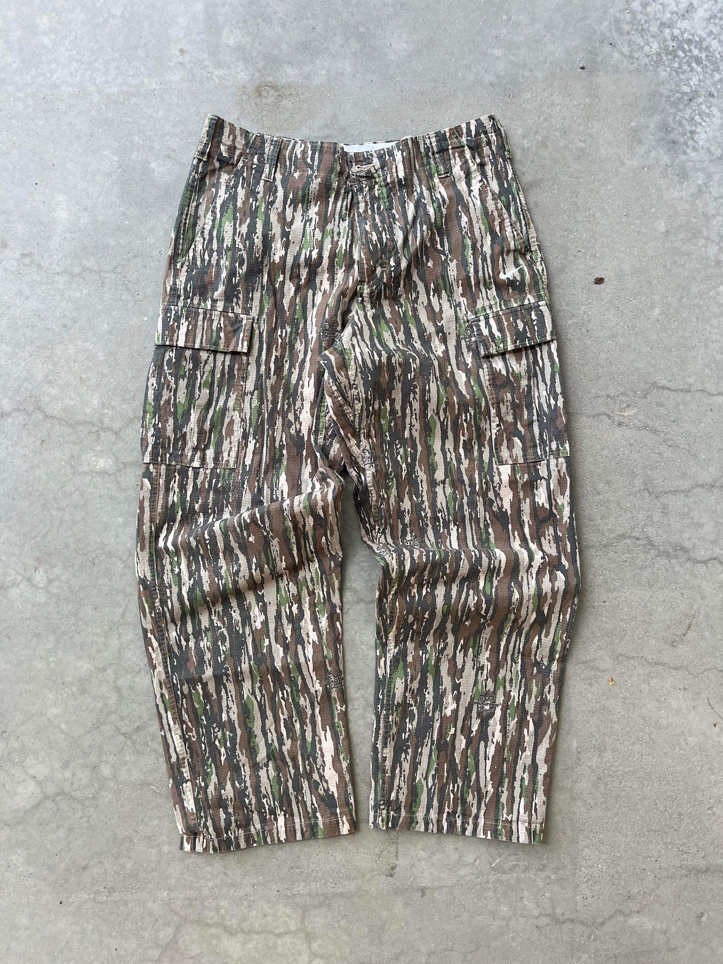 (36”) Nike Real Tree Camo Cargo Pants