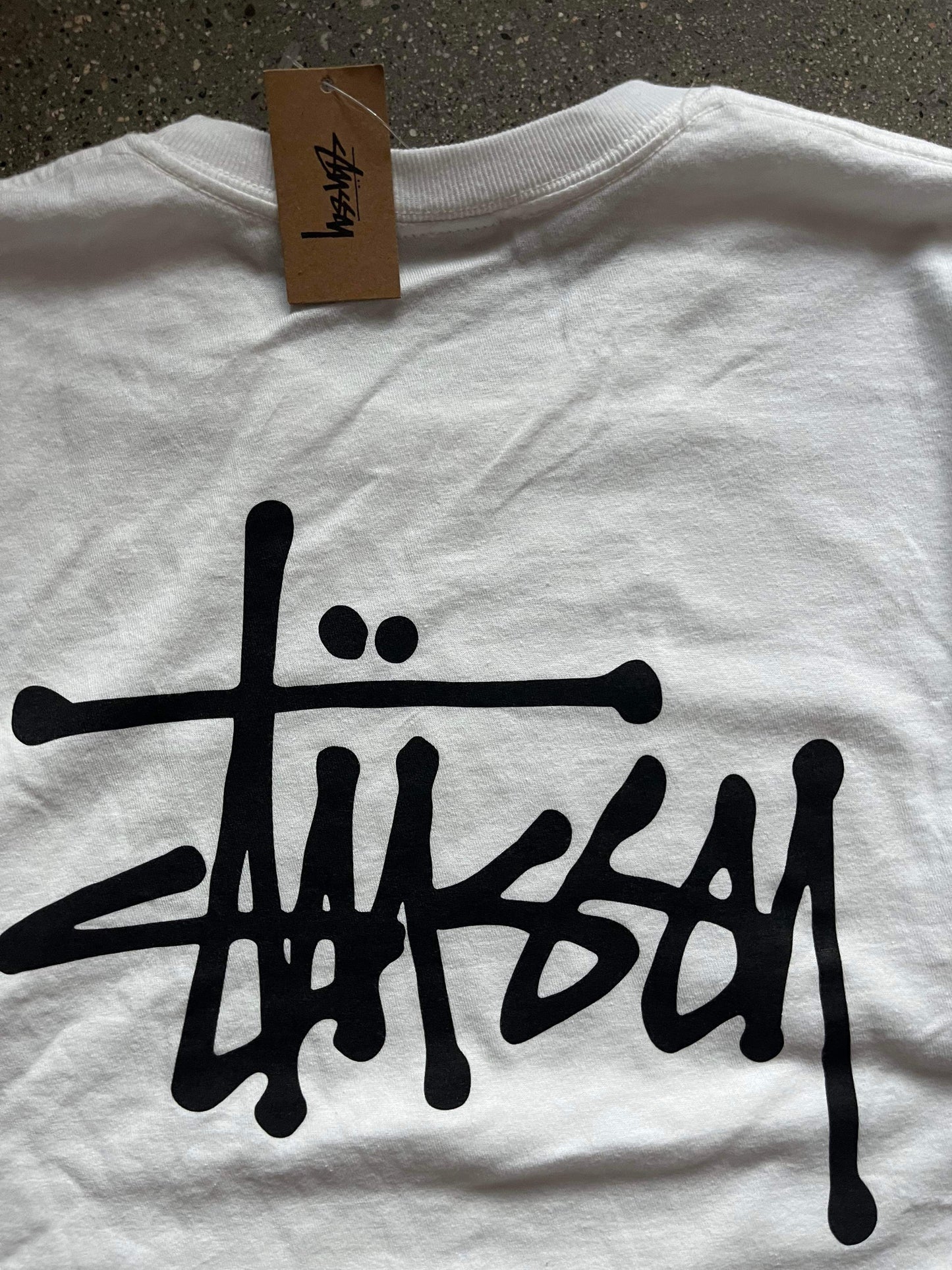 (L/XL) BNWT Stussy Script Tee