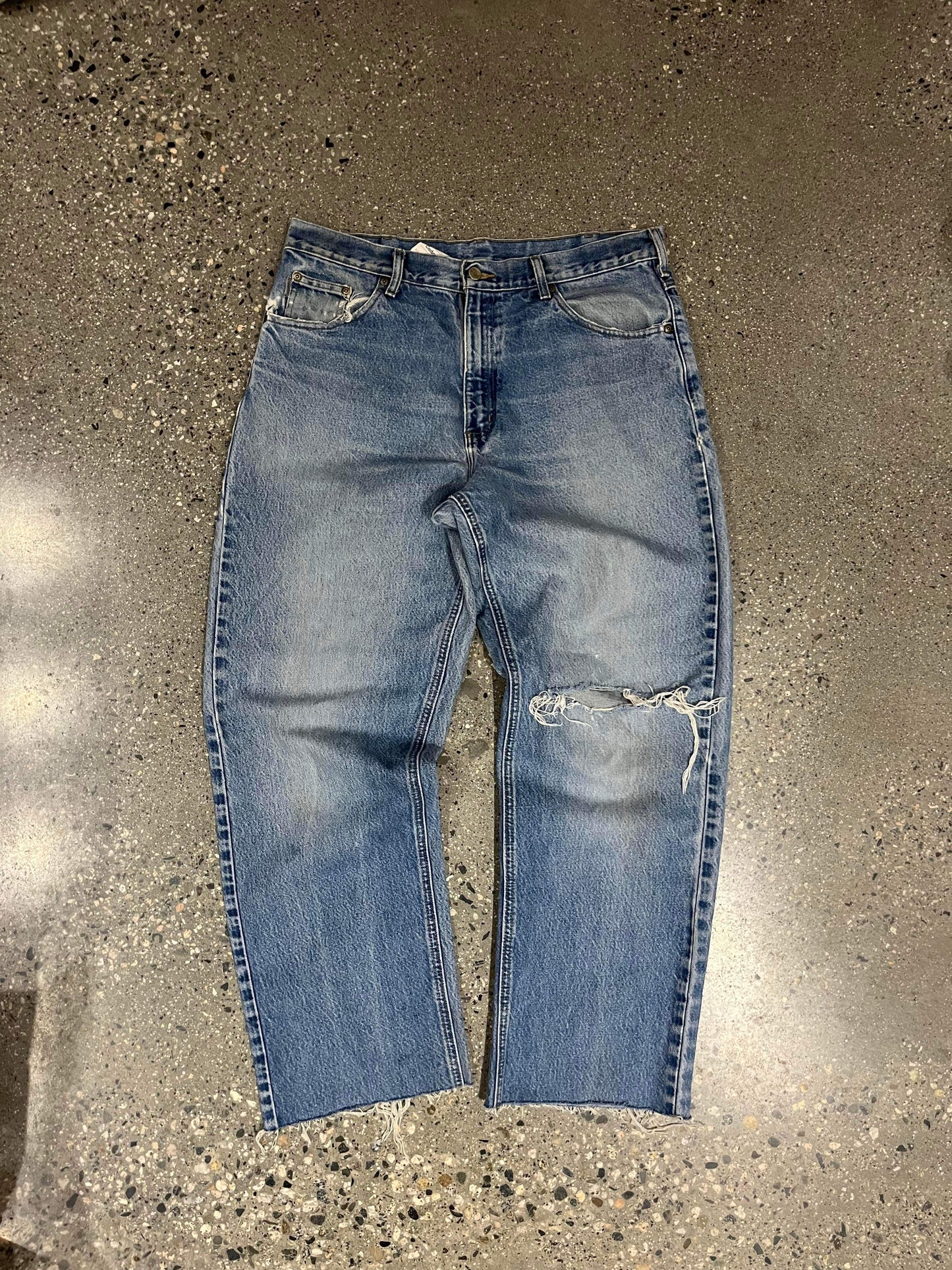 (36”) Carhartt Sunfaded Denim Raw Hem