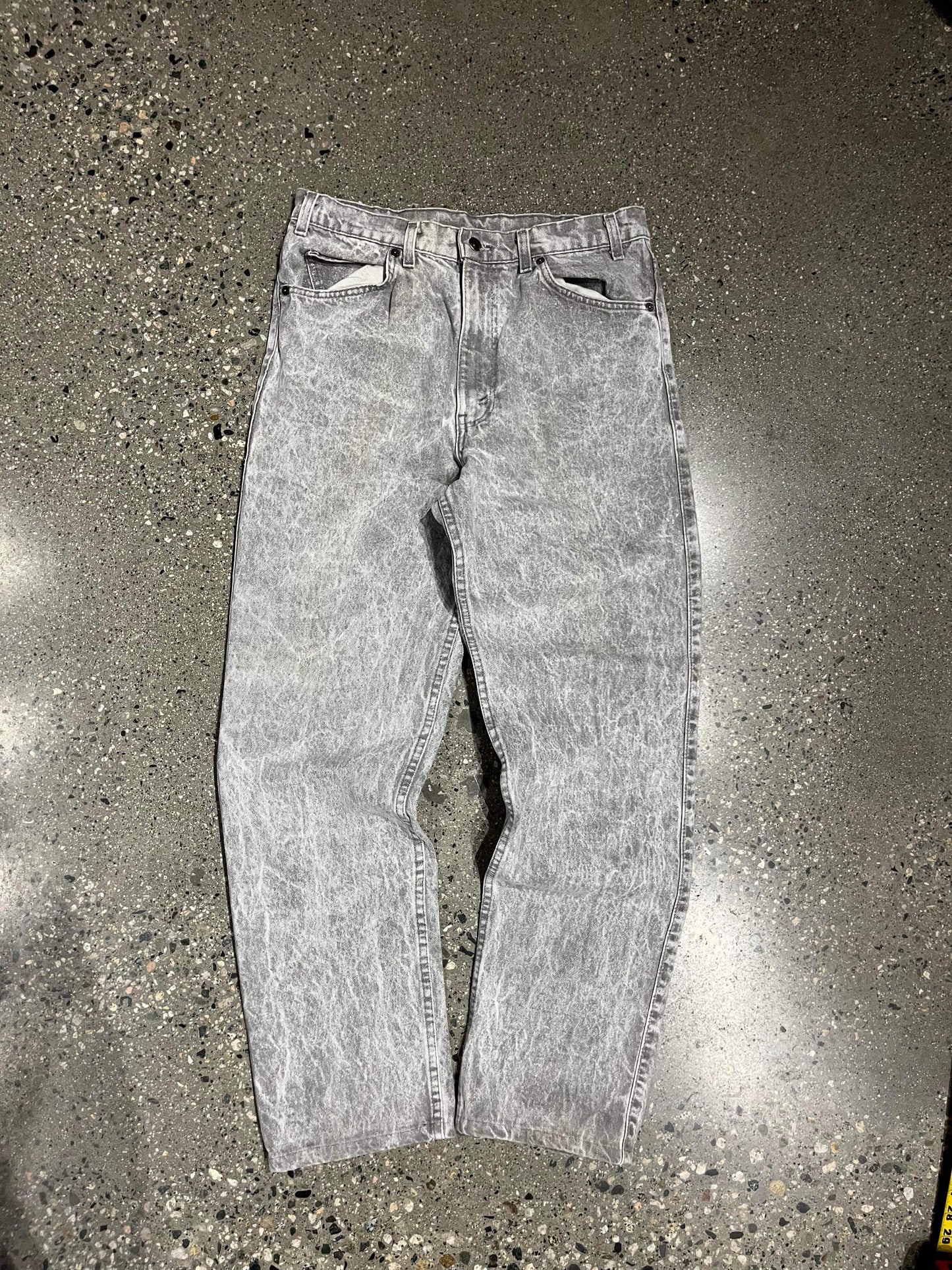 (34”) 80s Grey Levis