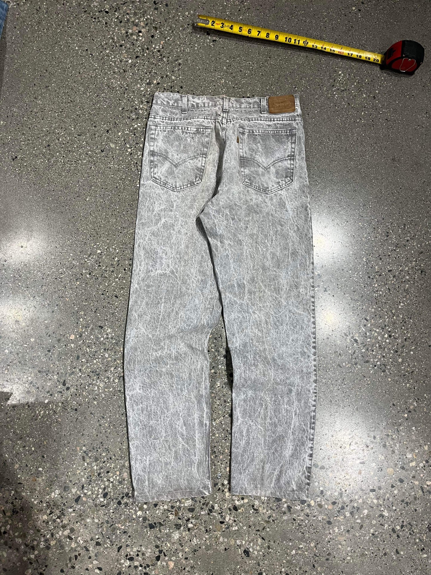 (34”) 80s Grey Levis