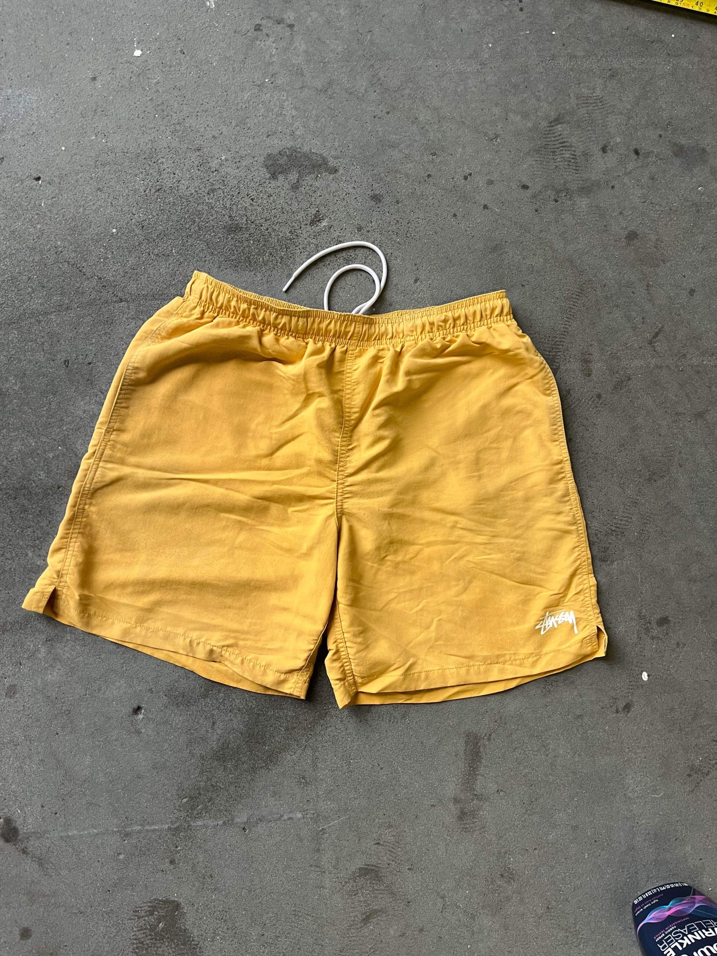 ~ (M) Stussy Logo Shorts