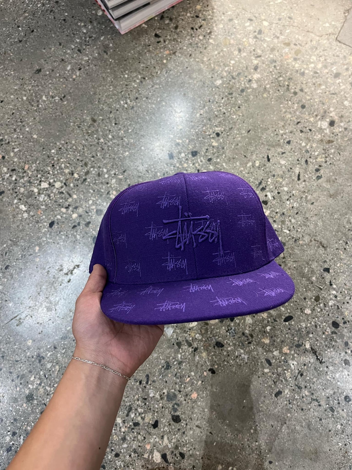 (7.5) 2002 Vintage Stussy Purple Fitted