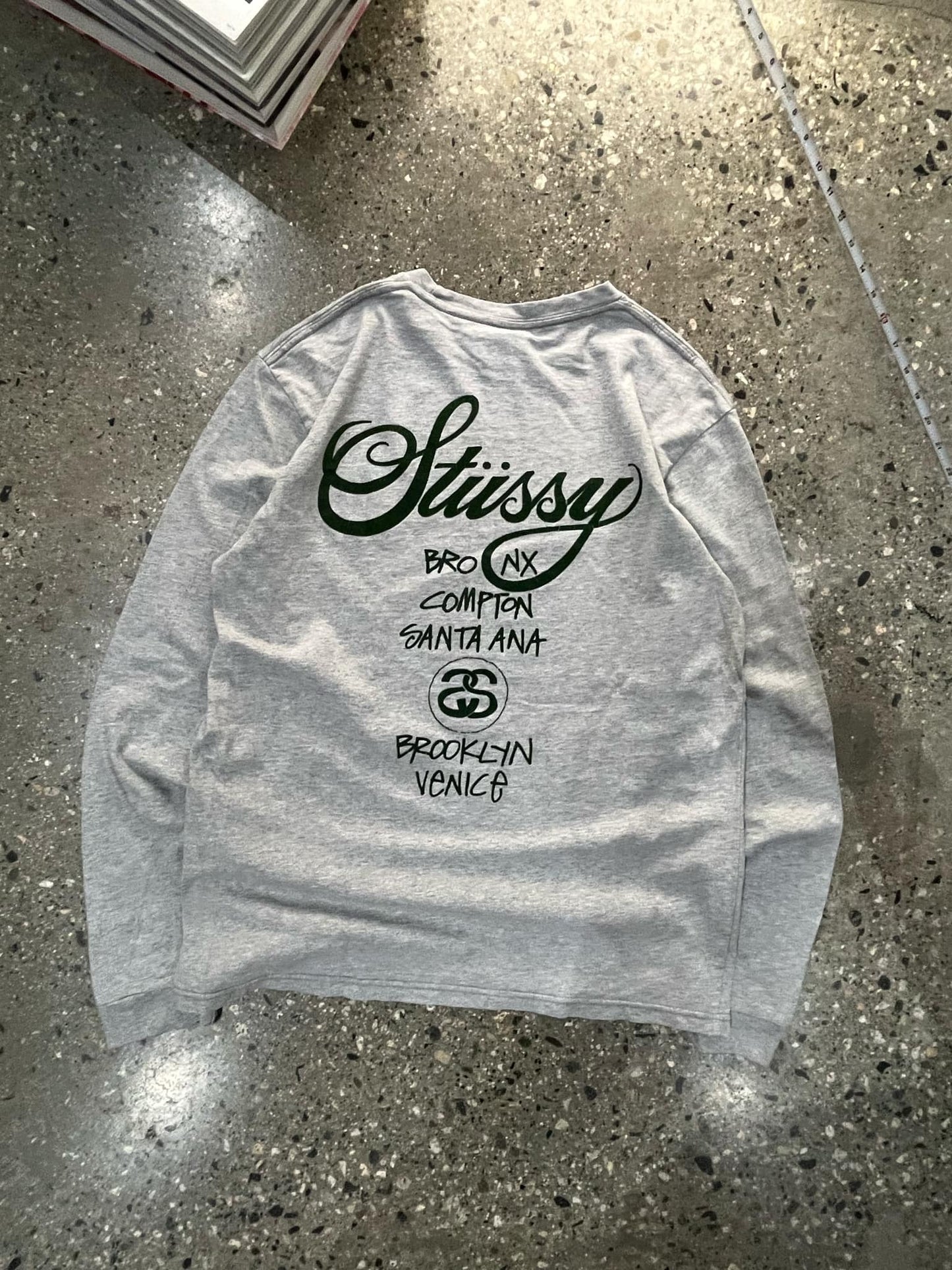 (L) Stussy International LS