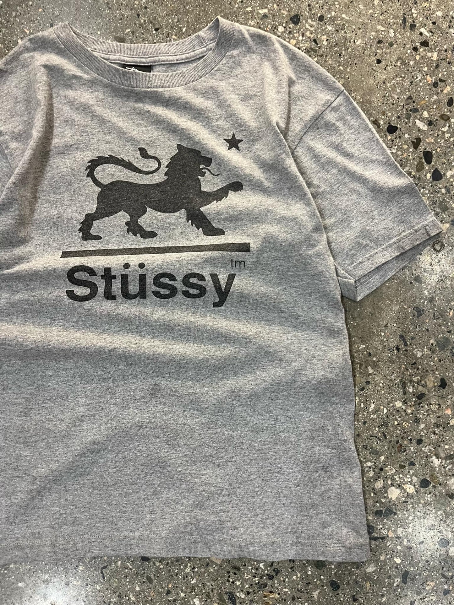 (M/L) Stussy Lion Tee