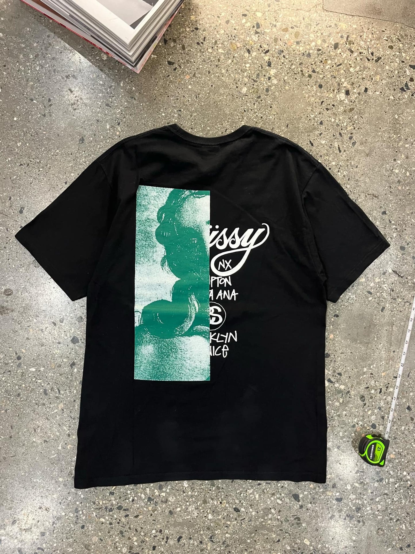 (L/XL) Stussy Intl Venus Half & Half Tee