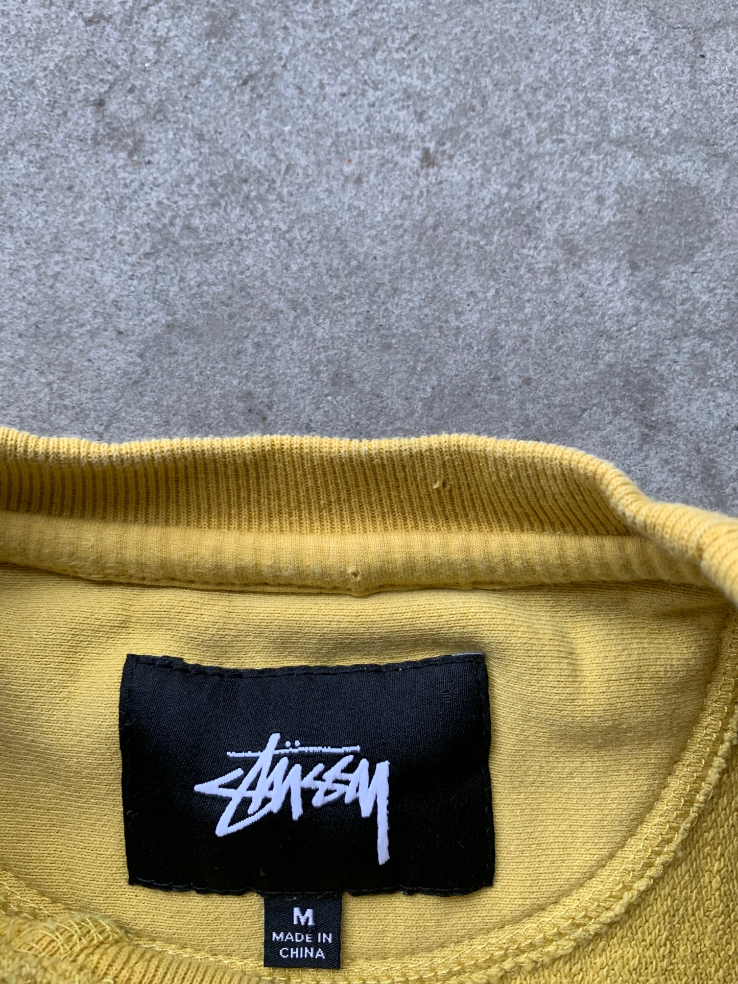 (M) Stussy Banana Yellow Crewneck