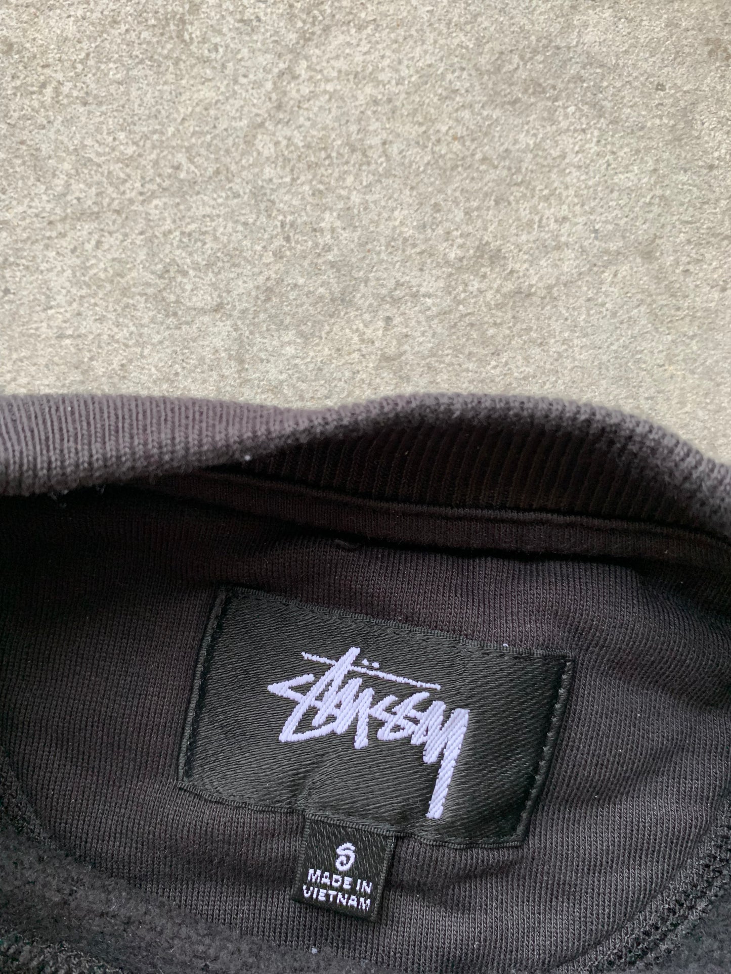 (S/M) Stussy Cropped Boxy Crewneck