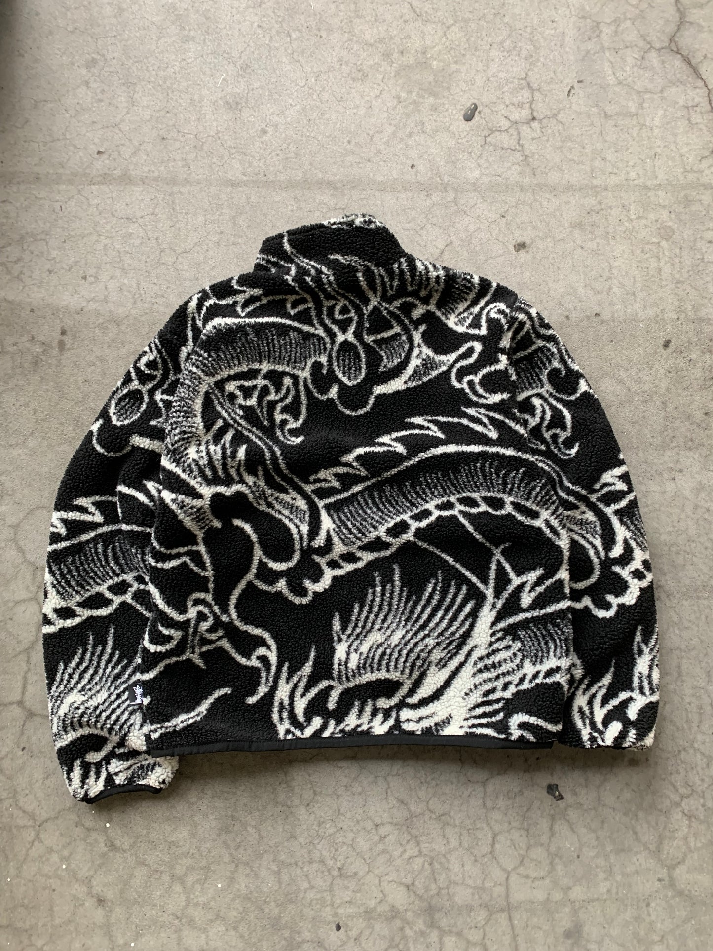 (XS/S)  Stussy Reversible AOP Dragon Fleece