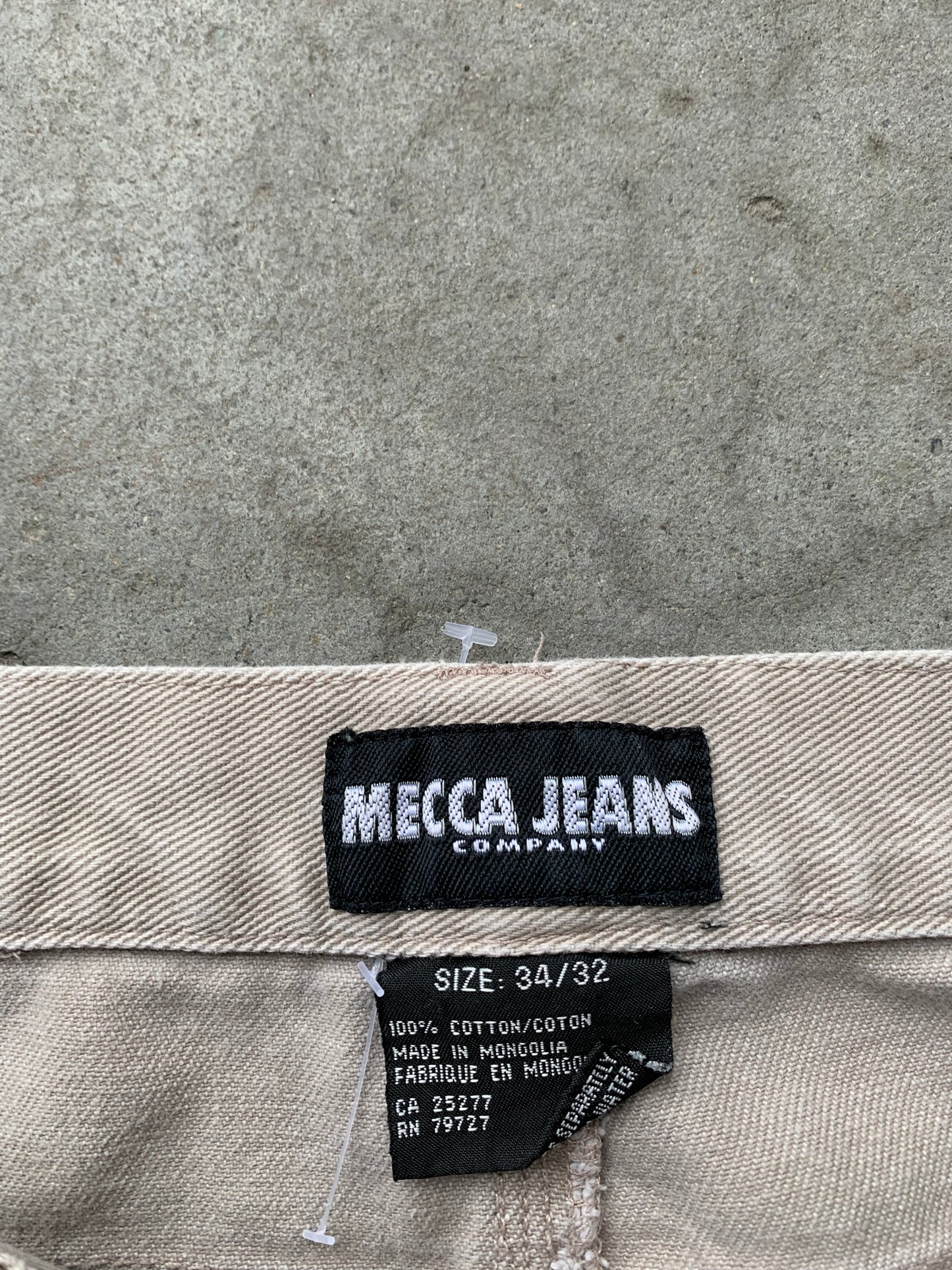 (34”) Mecca Beige Carpenters