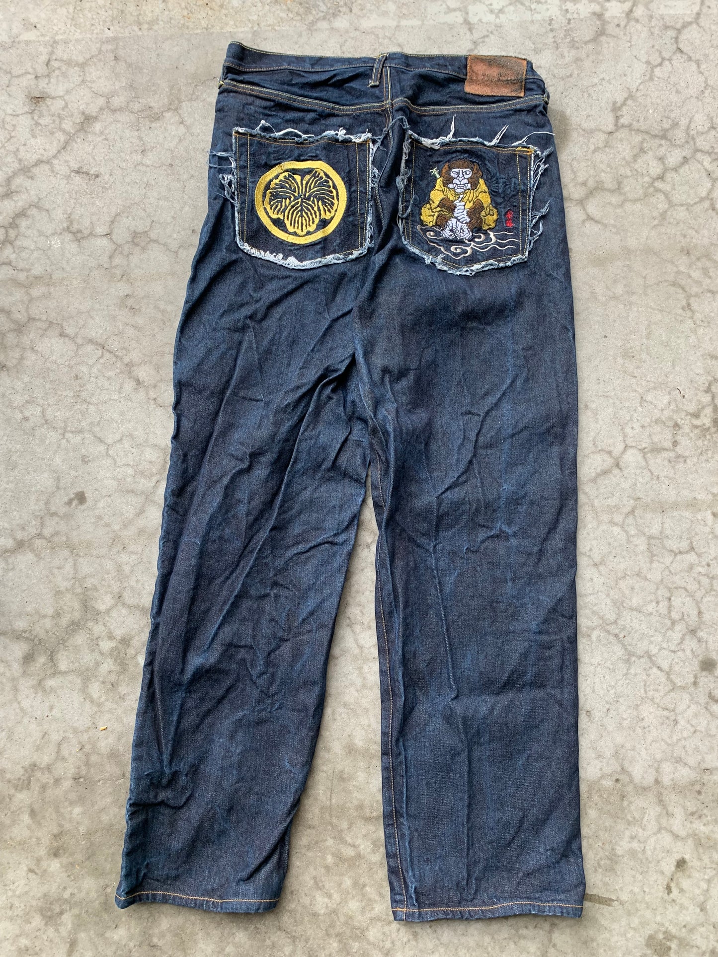 (36”) RMC Baggy Y2K Denim Jeans