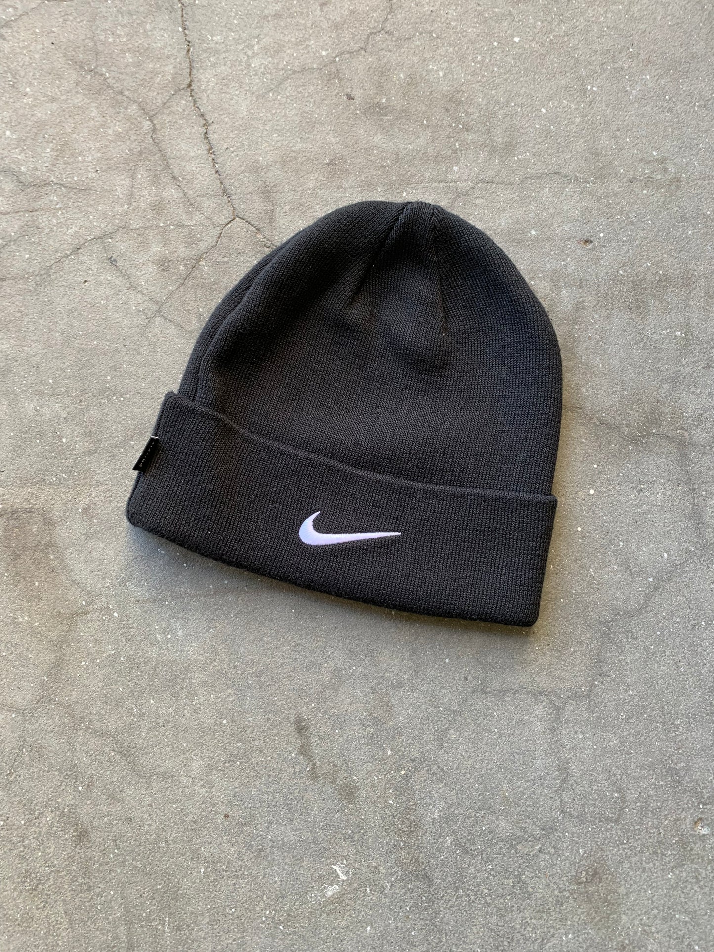 (OSFA) Nike Swoosh Beanie