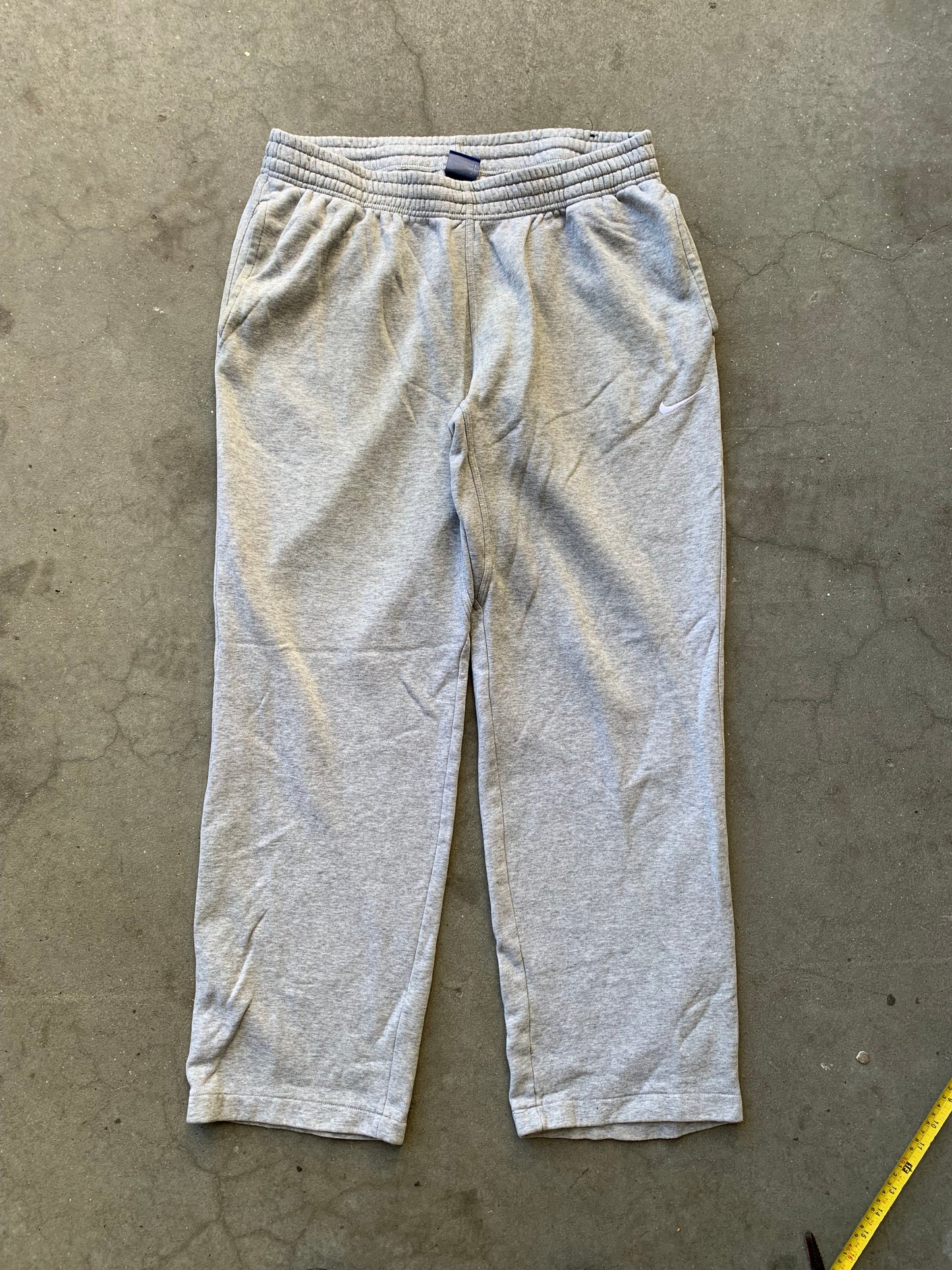 (XL) Nike Straight Leg Sweatpants