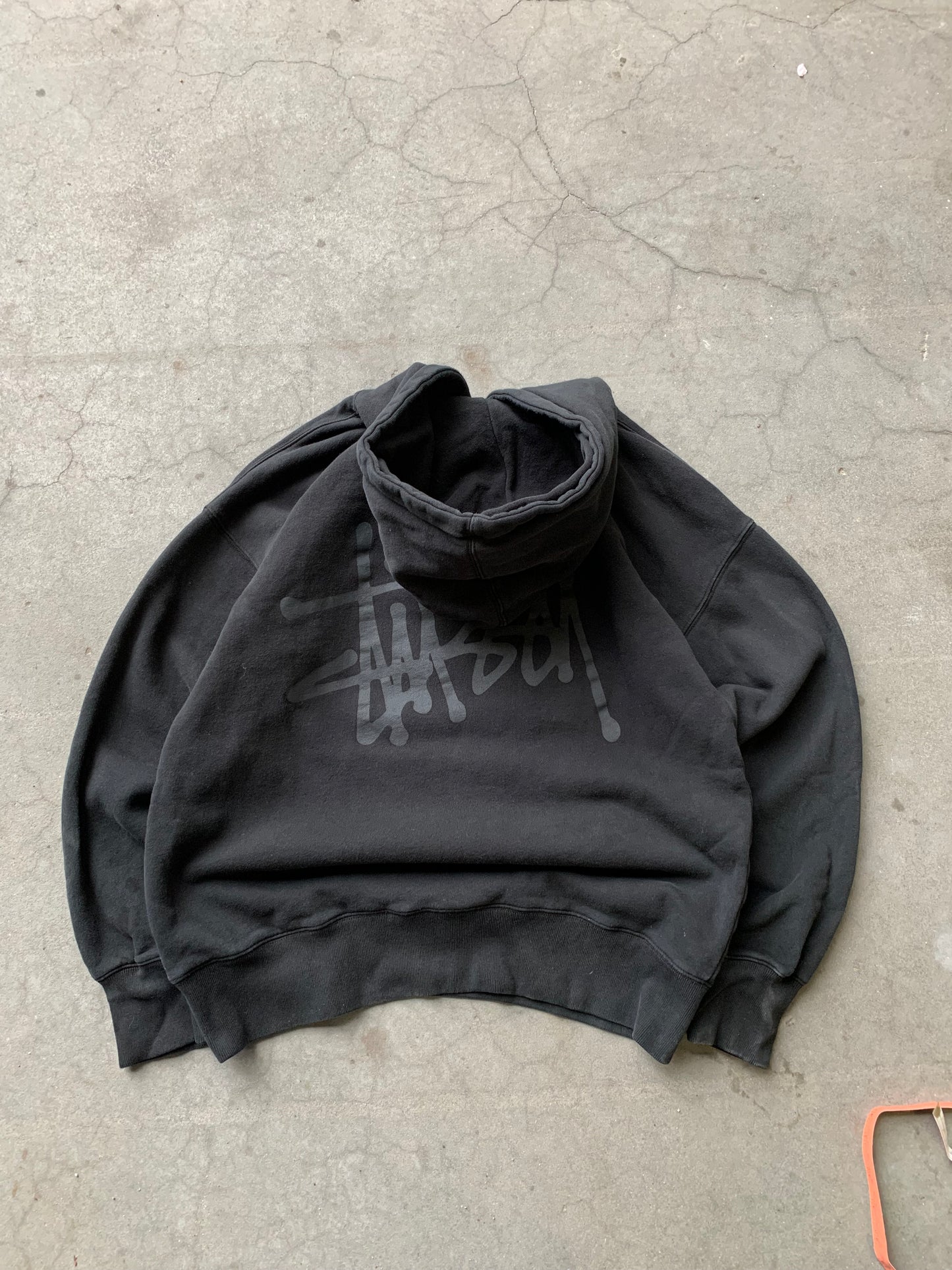 (M/L) Stussy Black Tonal Script Hoodie