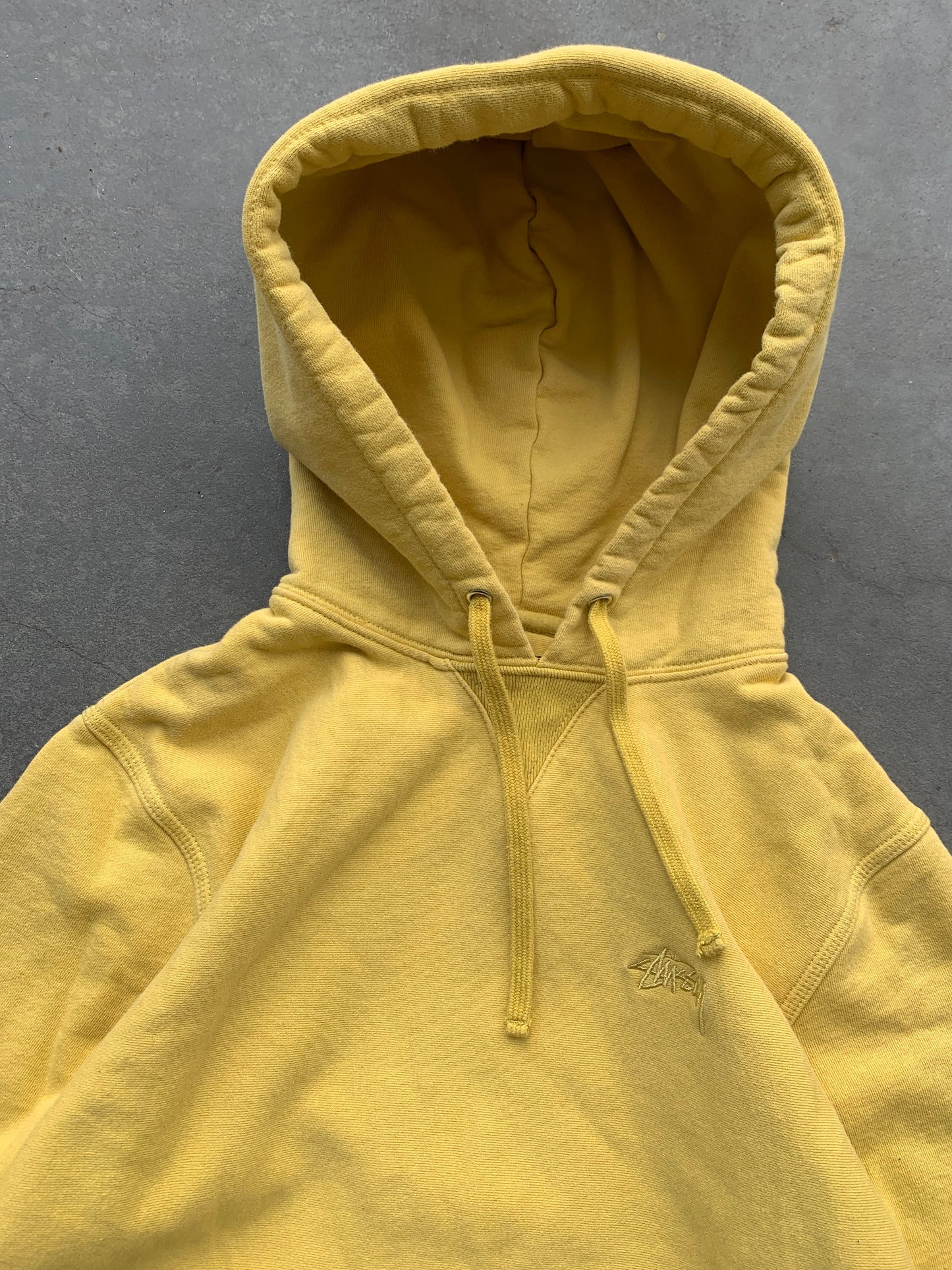 (XS/S) Stussy Yellow Hoodie