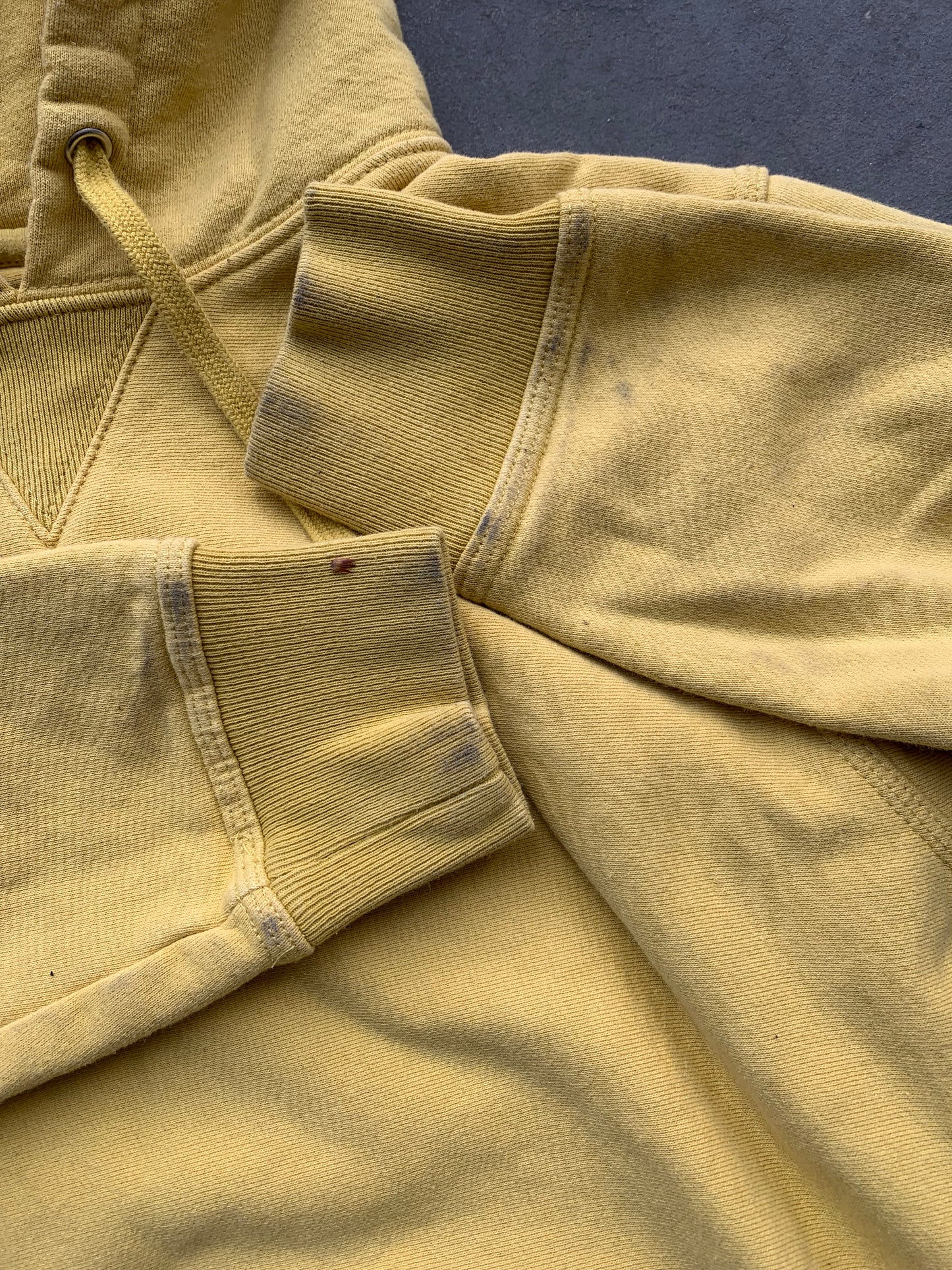 (XS/S) Stussy Yellow Hoodie