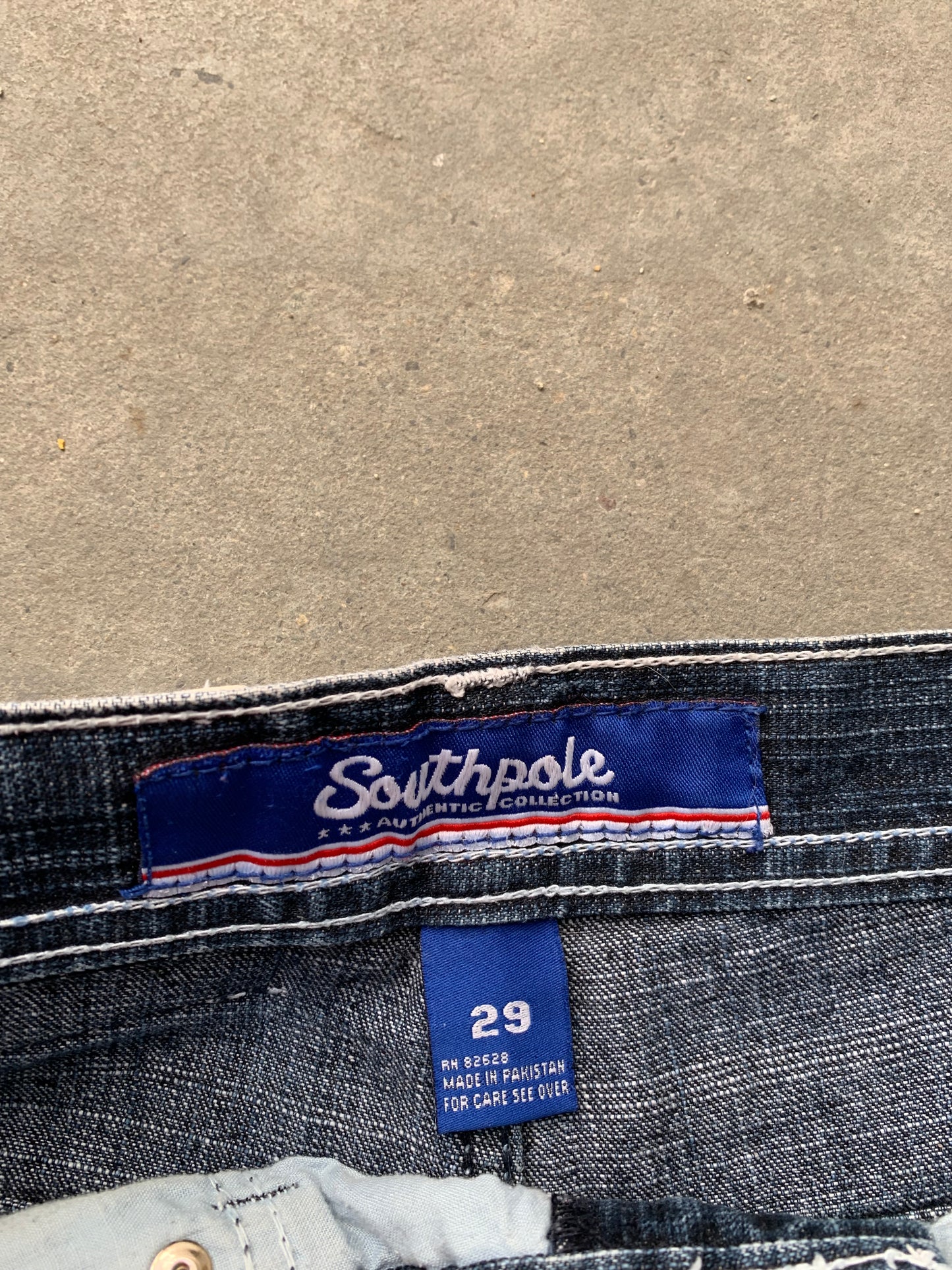 (29”) Y2K Southpole Patches Baggy Jorts