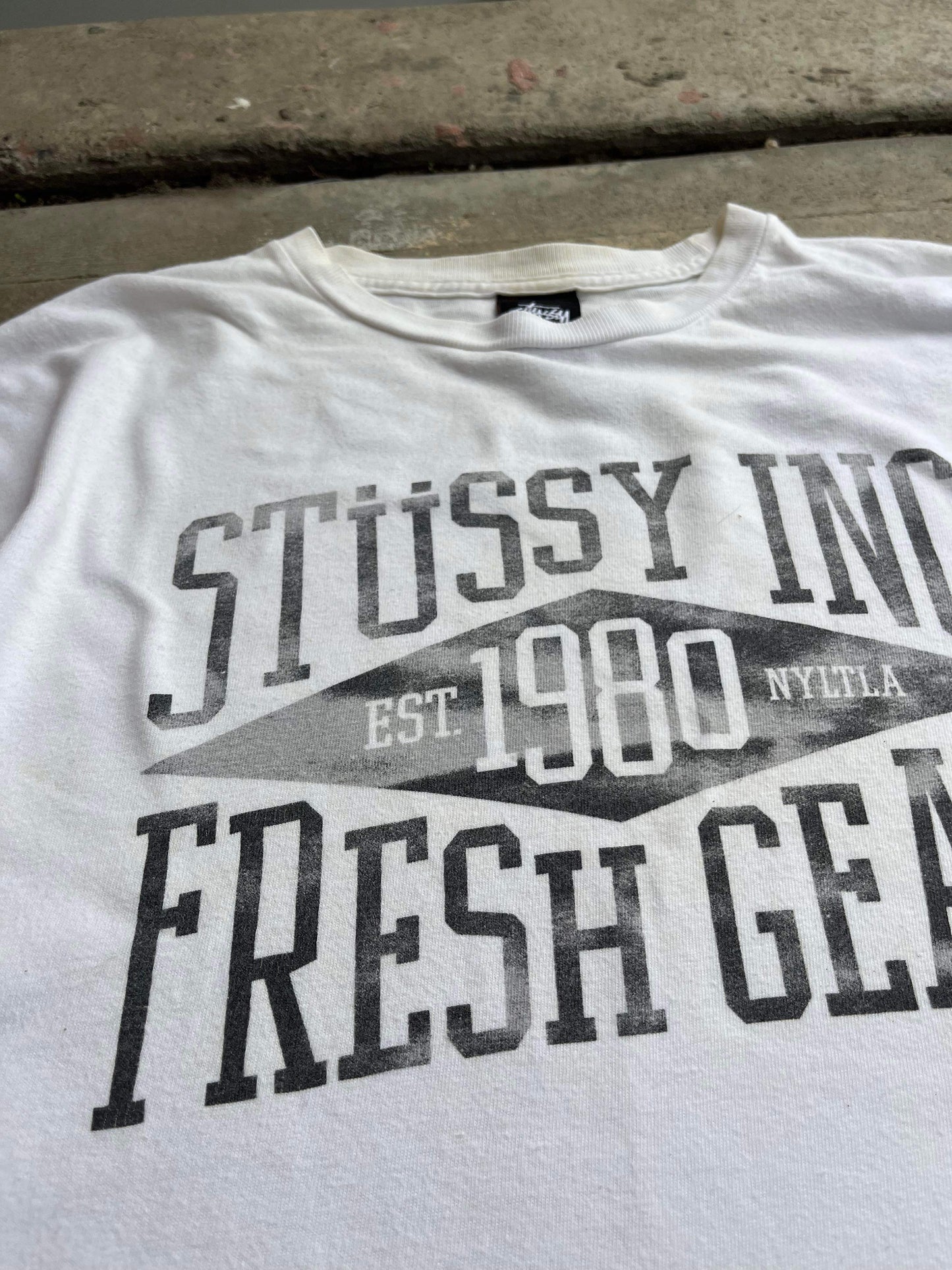 (XL/2X) Early 00’s Stussy Fresh Gear Tee