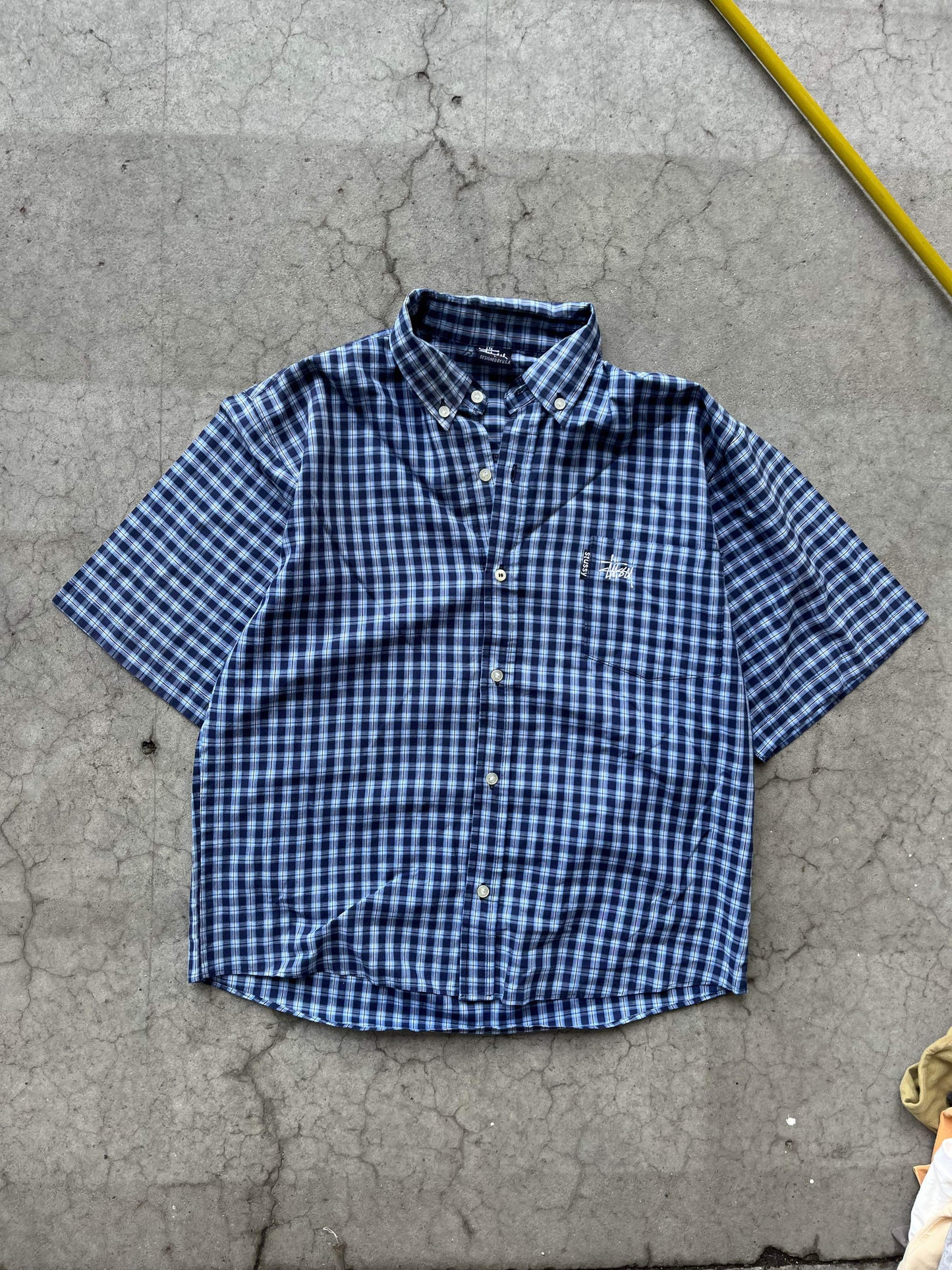 (M/L) 90’s Stussy Plaid Button Up Tee