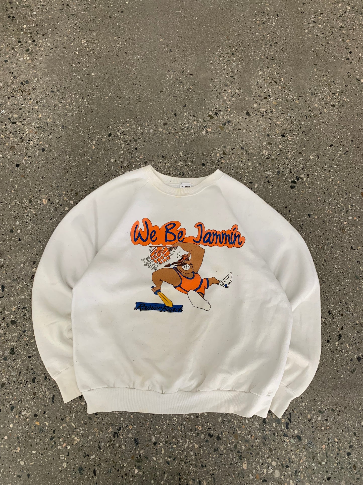 (M) 90’s We Be Jammin Crewneck