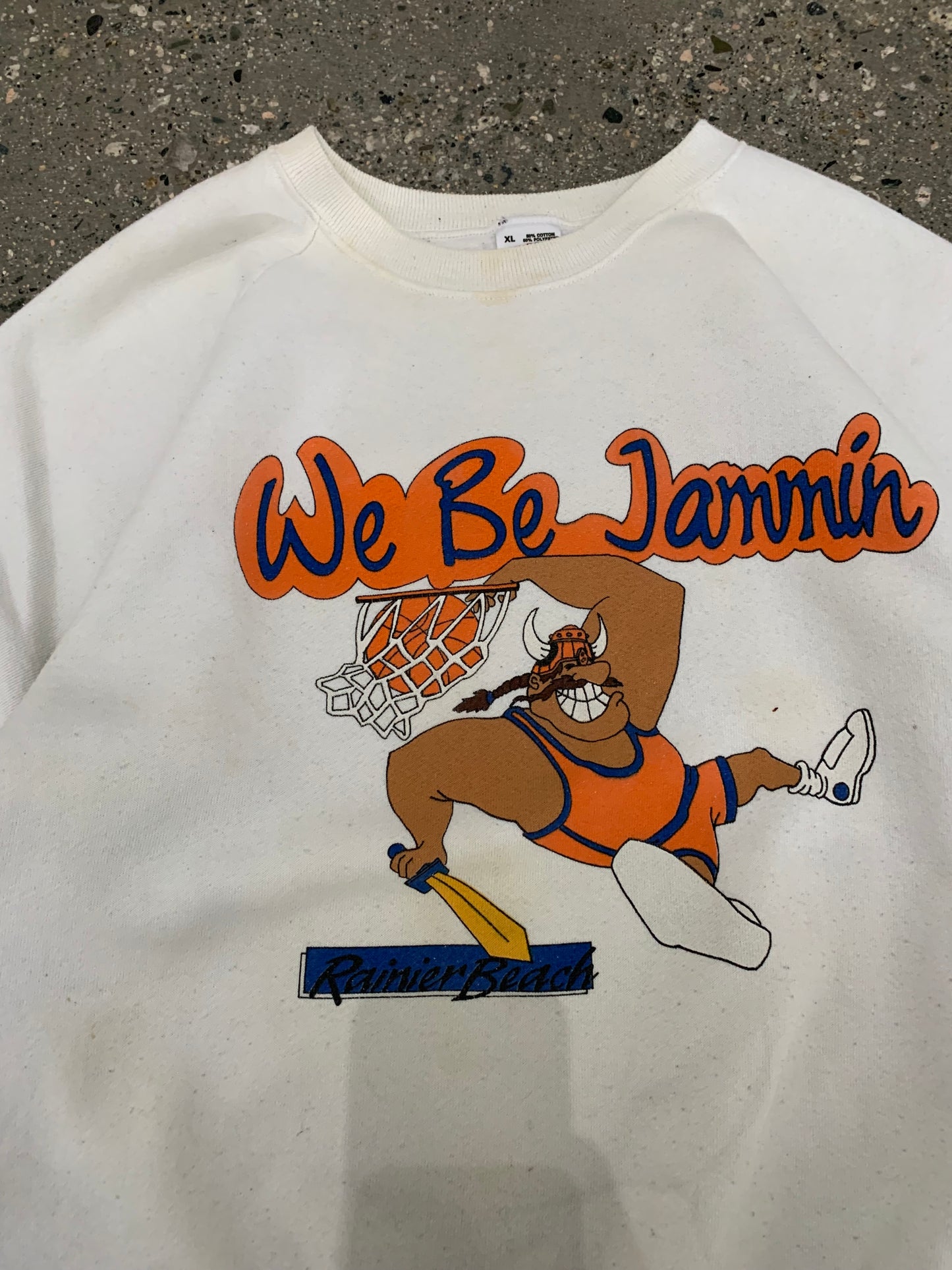 (M) 90’s We Be Jammin Crewneck