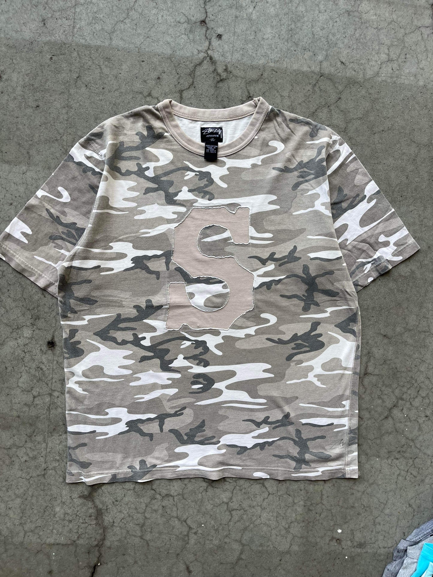 (XL/2X) Stussy Camo S Tee