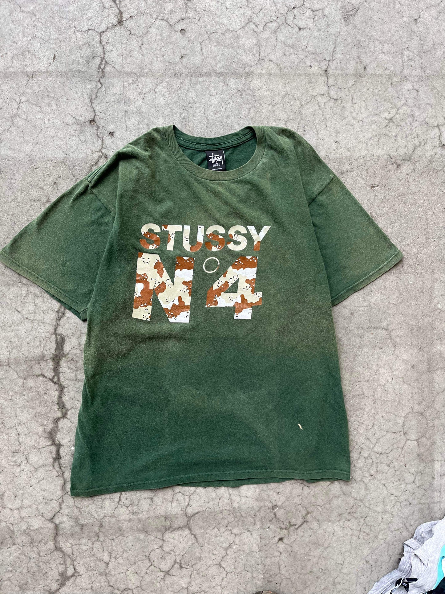 (L) Sunfaded Army Green Stussy n4