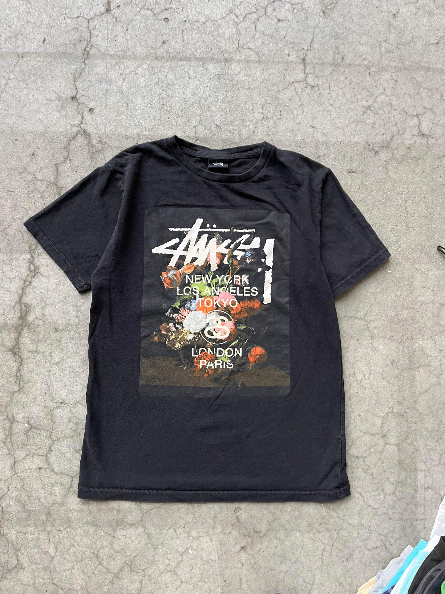 (M/L) Stussy Worldwide Black Tee