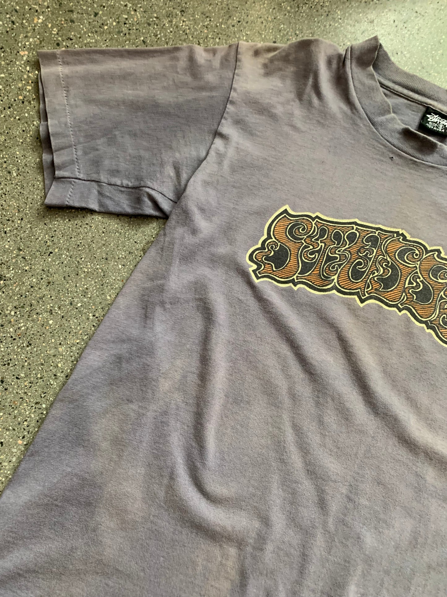 (XS/S) 90’s Doublesided Sunfaded Stussy Script Tee